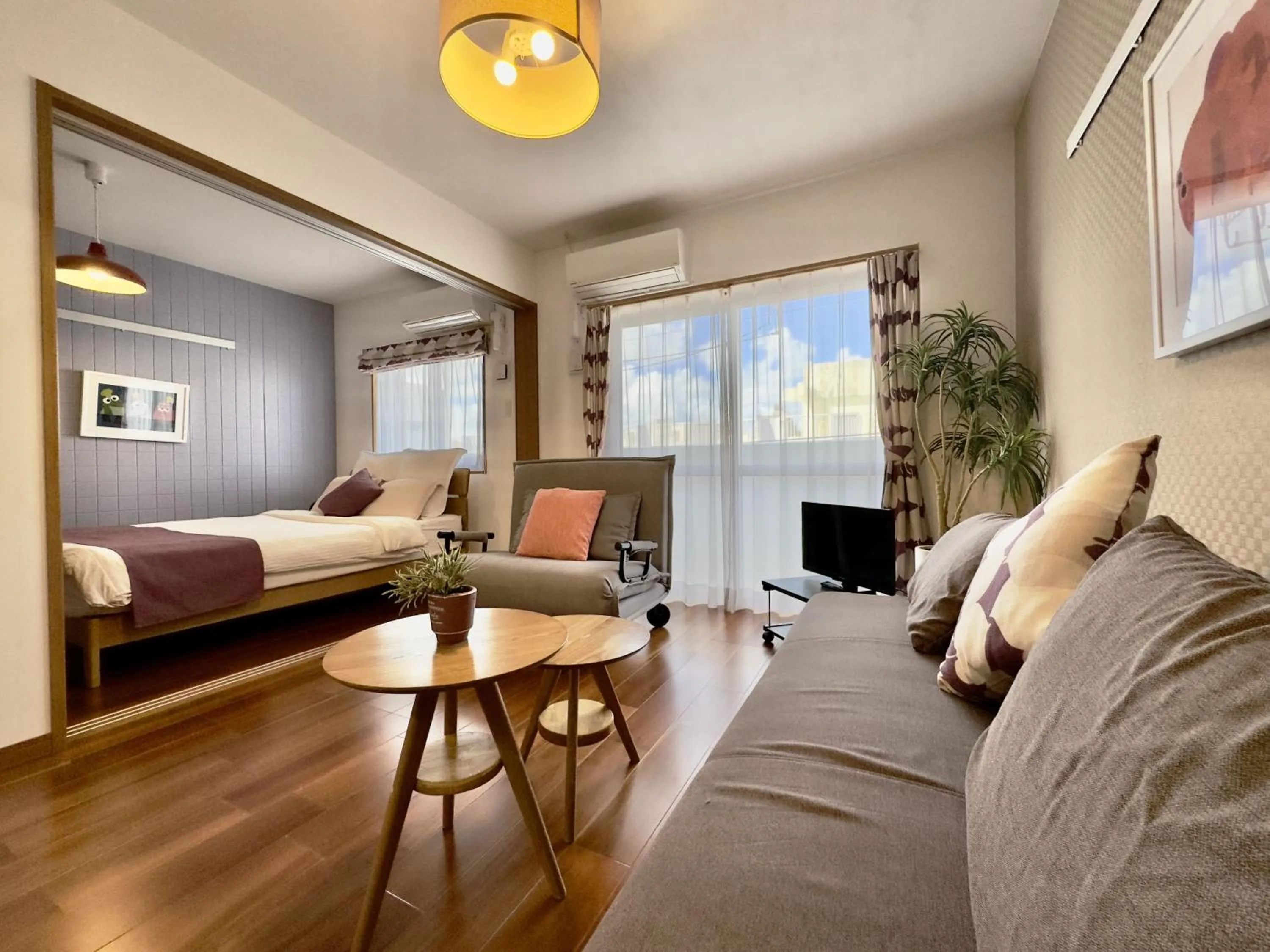 Living room, Bed in Luana Lea Karate Kaikan Mae