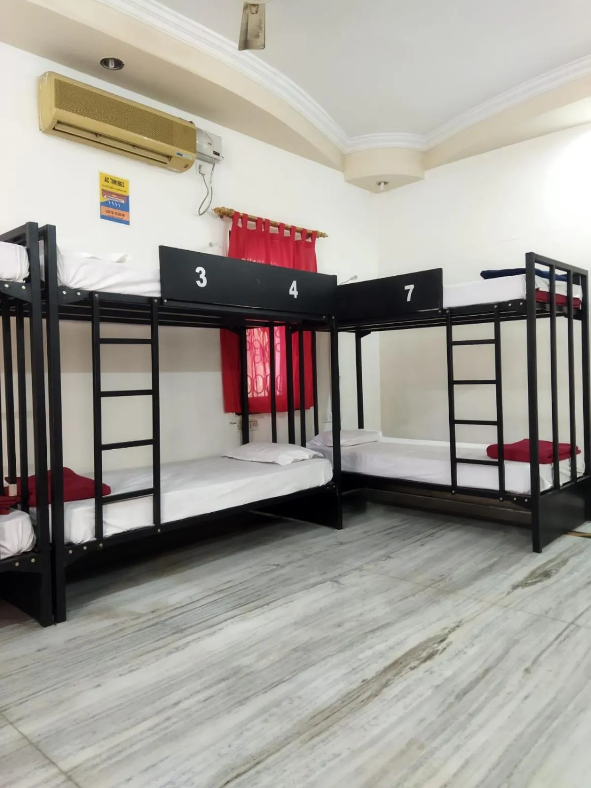 bunk bed, Bed in KyGo Hostels