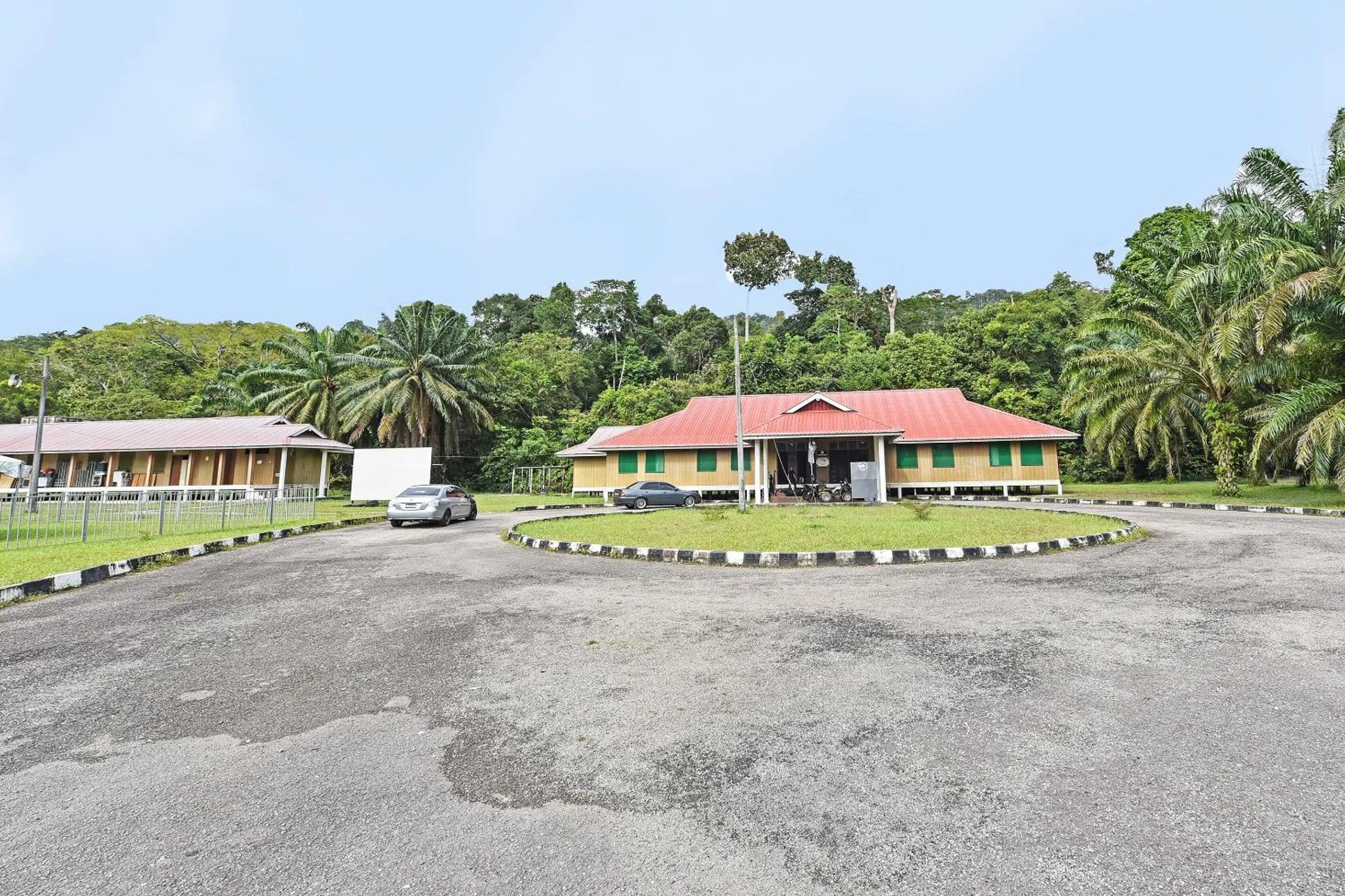 Facade/entrance in Hotel O Otternest @ Gunung Pulai 2