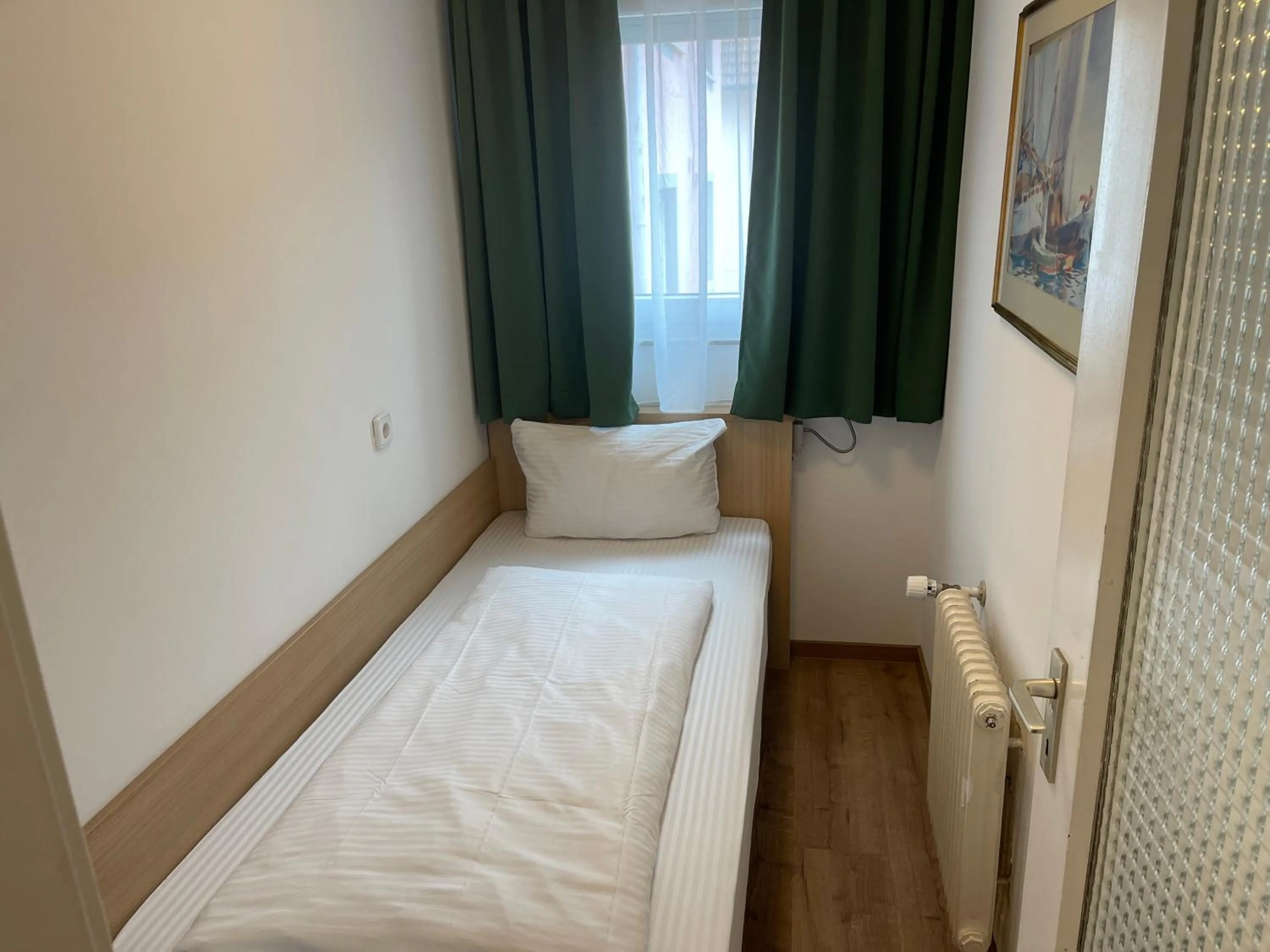 Bed in Hafner Hotel- Apartment