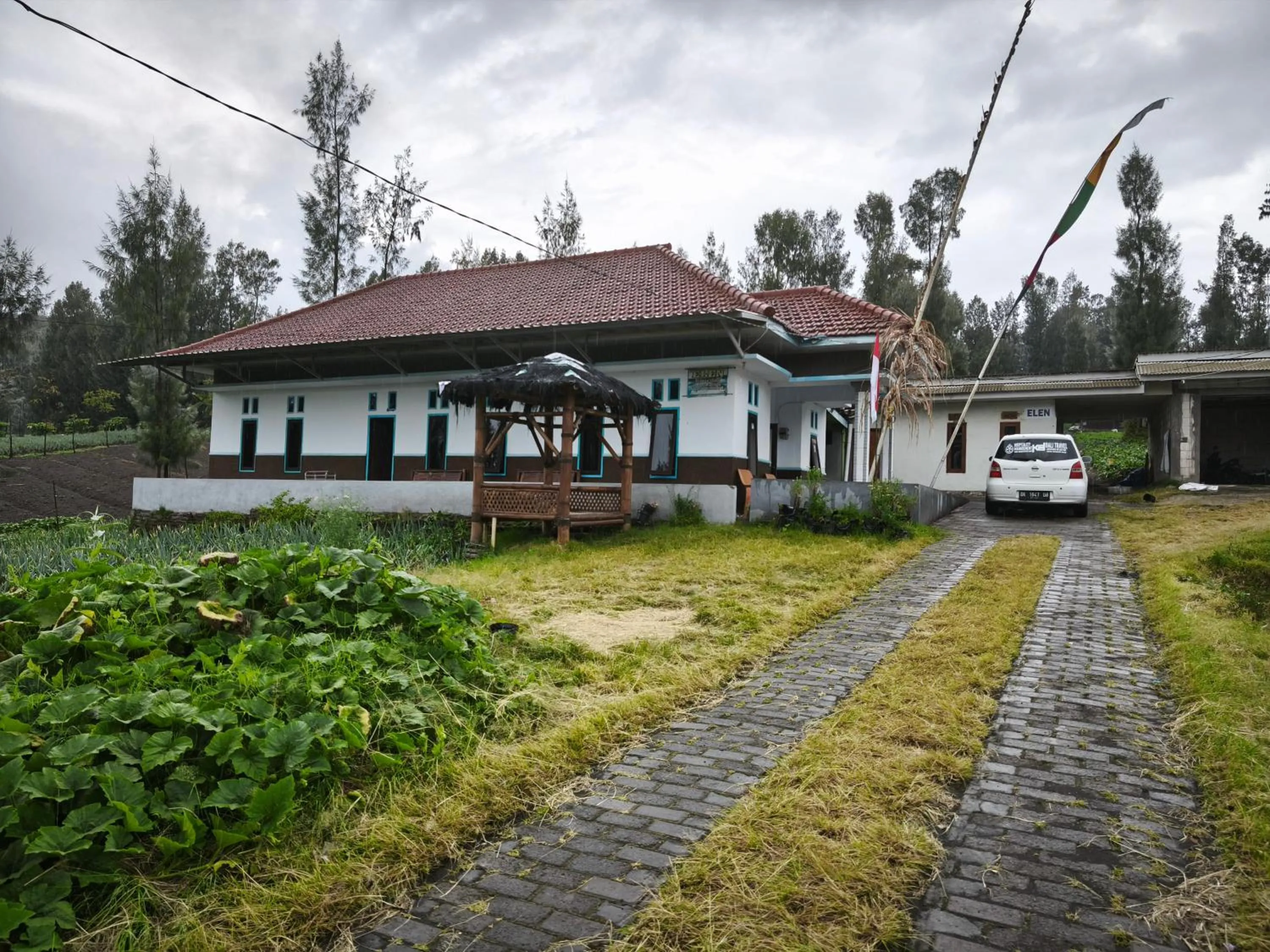 Property building in Elen Homestay by ABM