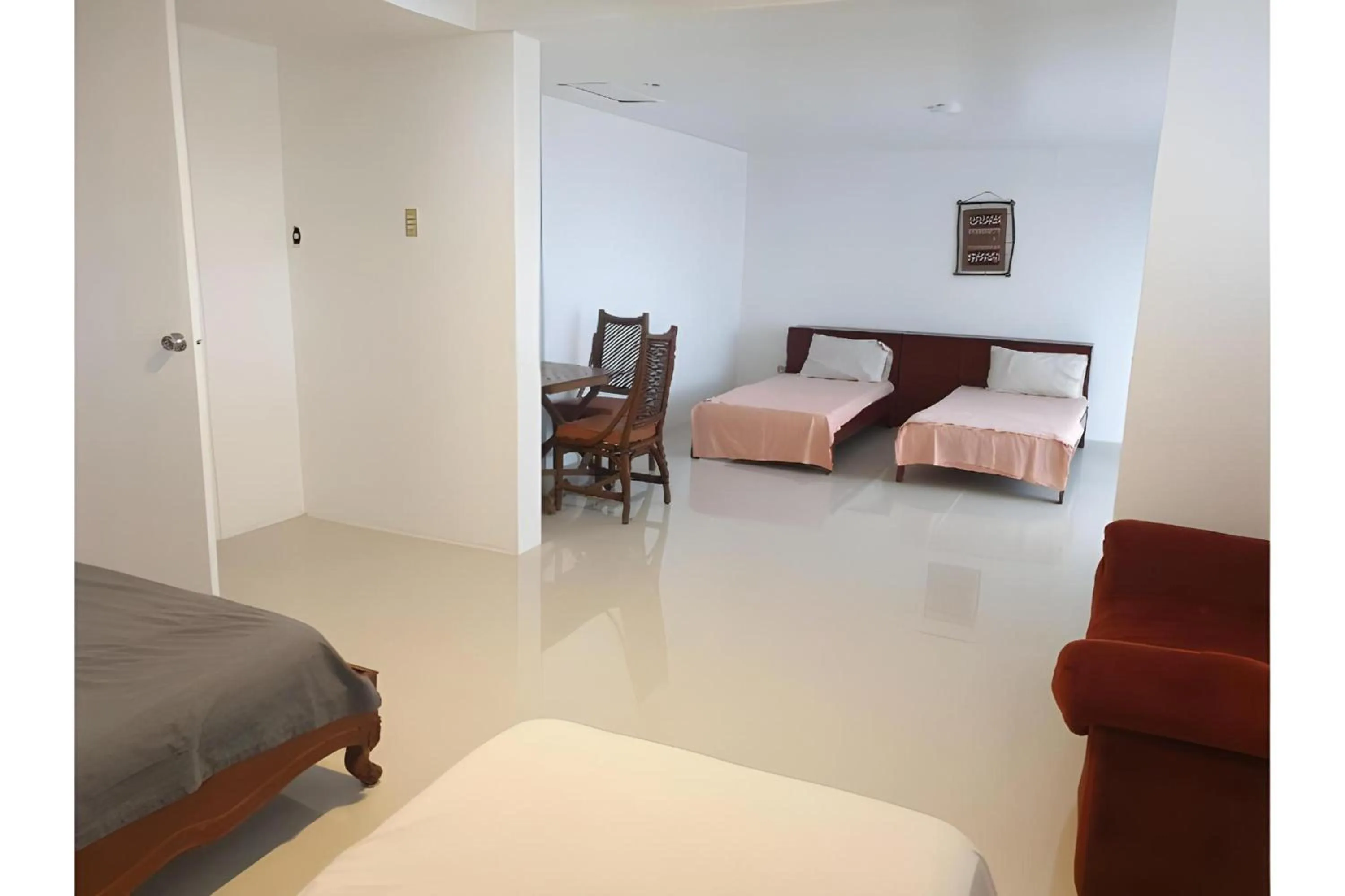 Photo of the whole room, Bed in OYO 588 Sunrock Resort