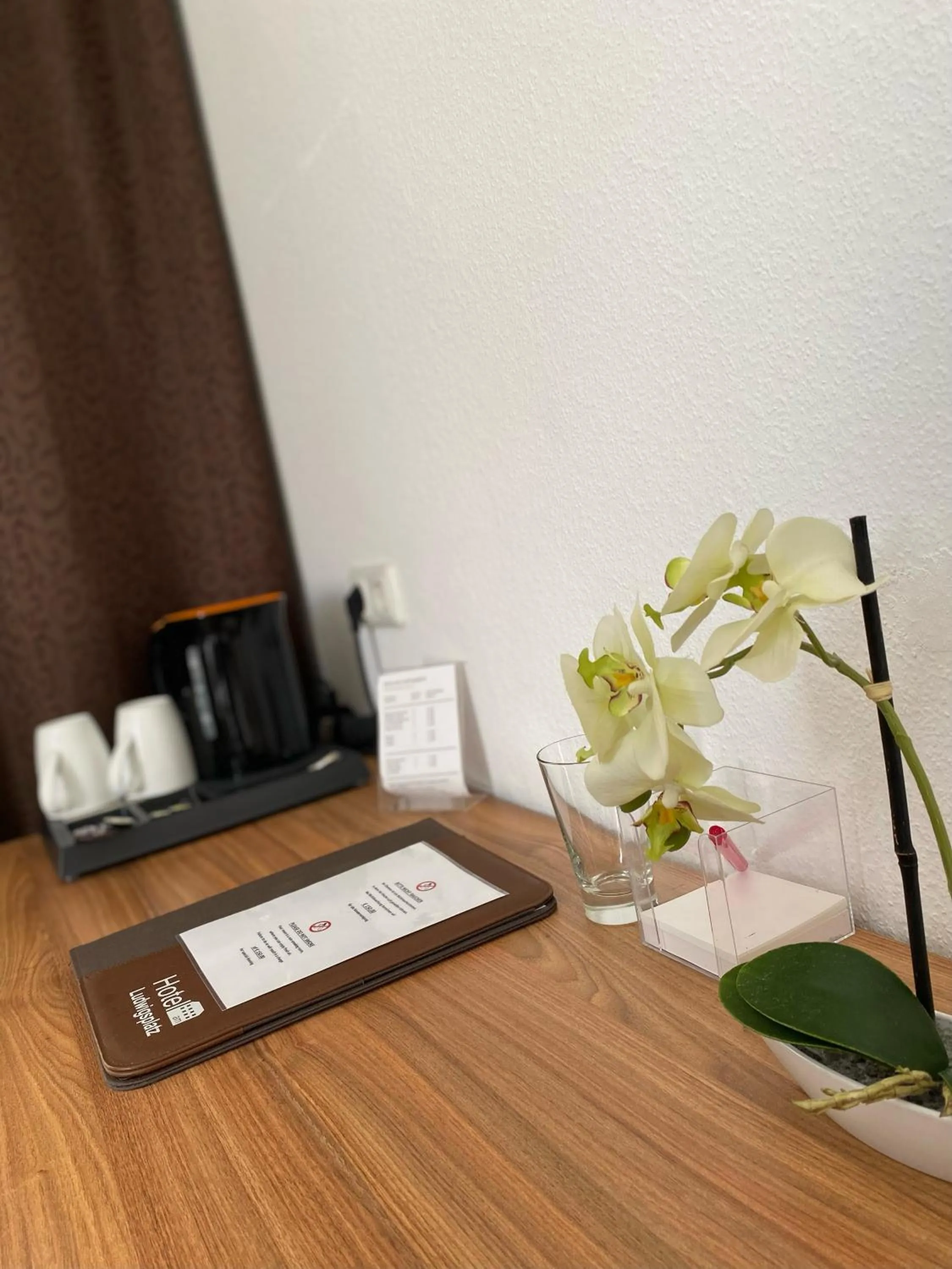 Coffee/tea facilities in Hotel am Ludwigsplatz