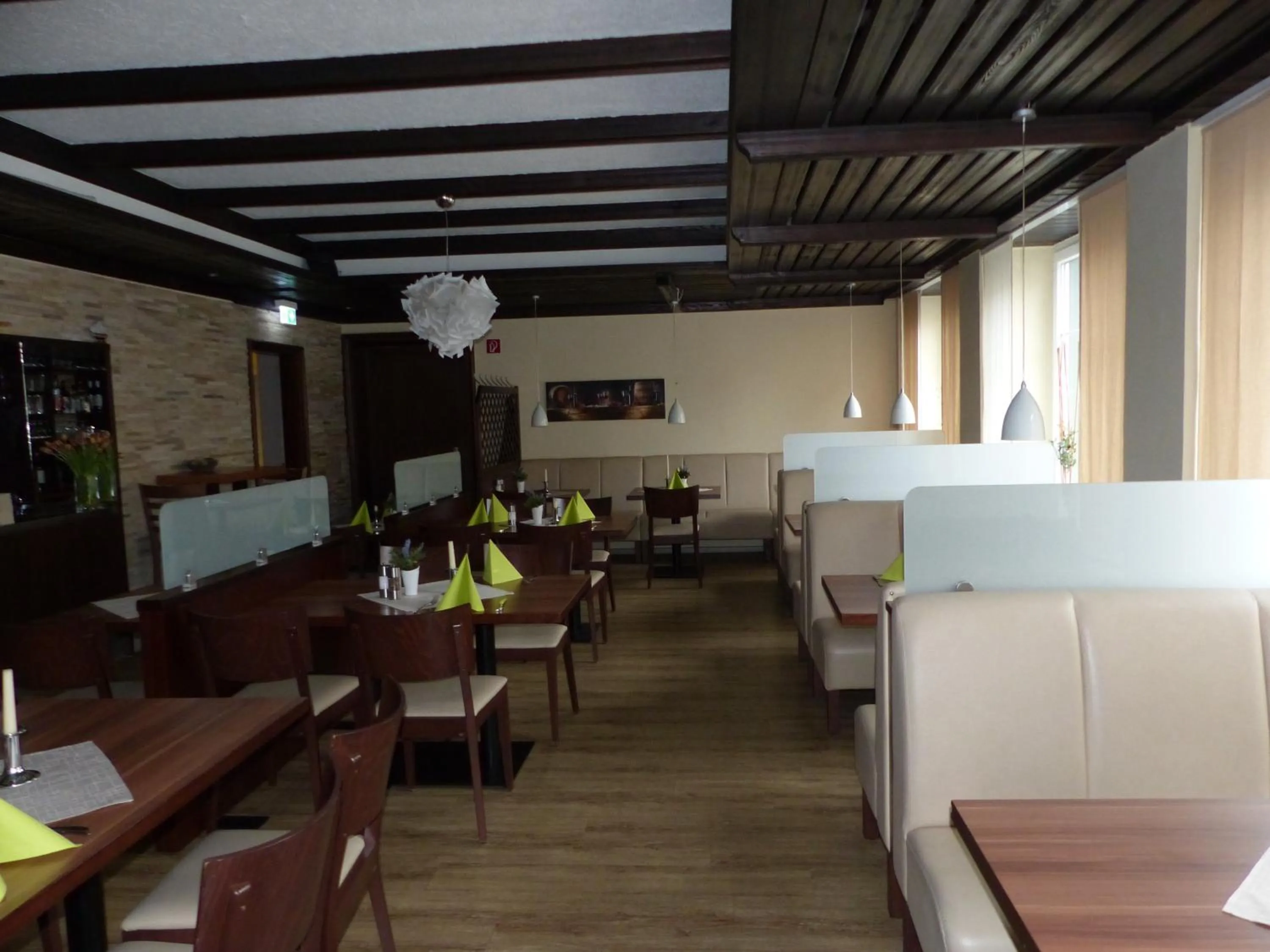 Restaurant/places to eat in Hotel am Ludwigsplatz