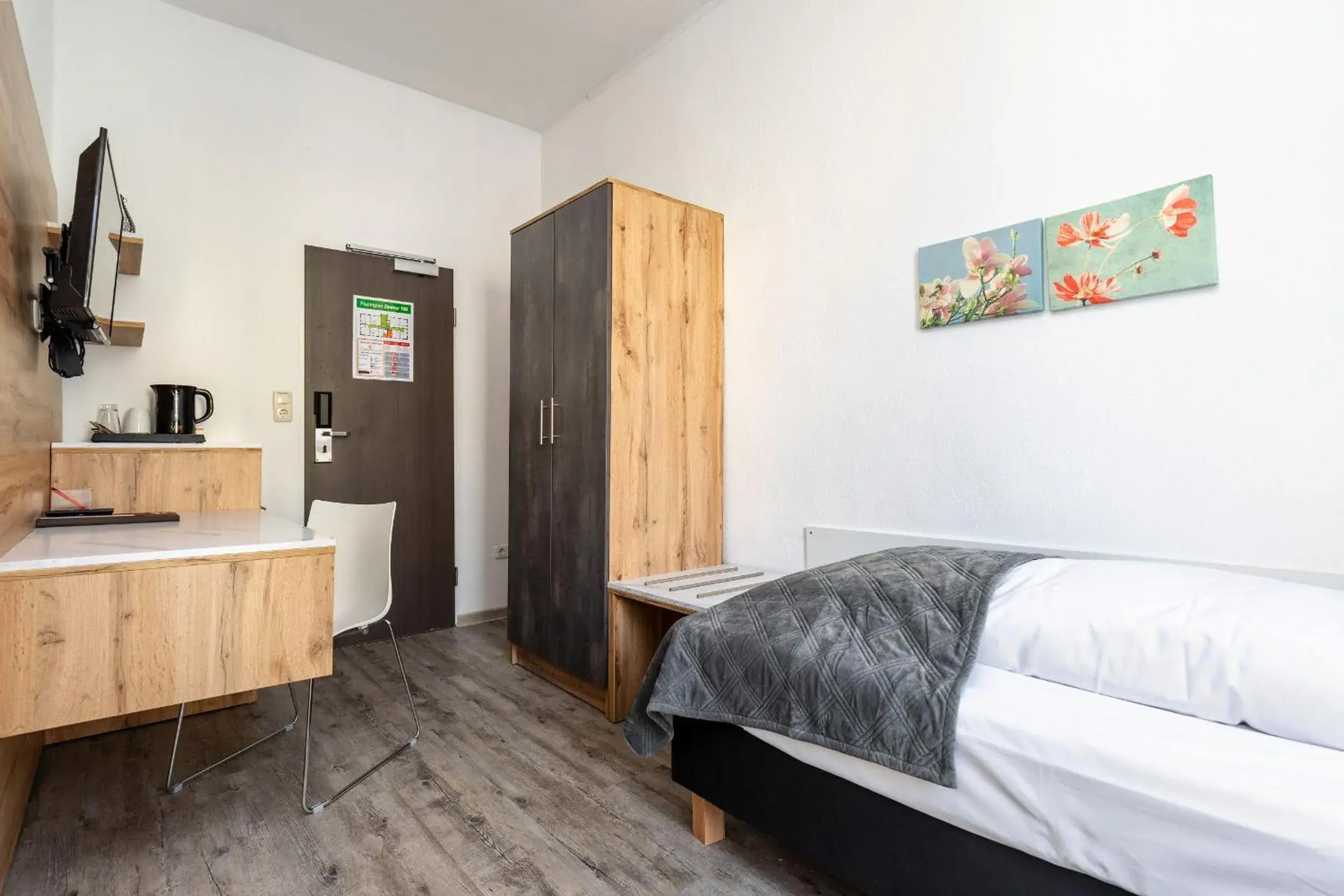 Single Room in Hotel am Ludwigsplatz Single Room in Hotel am Ludwigsplatz