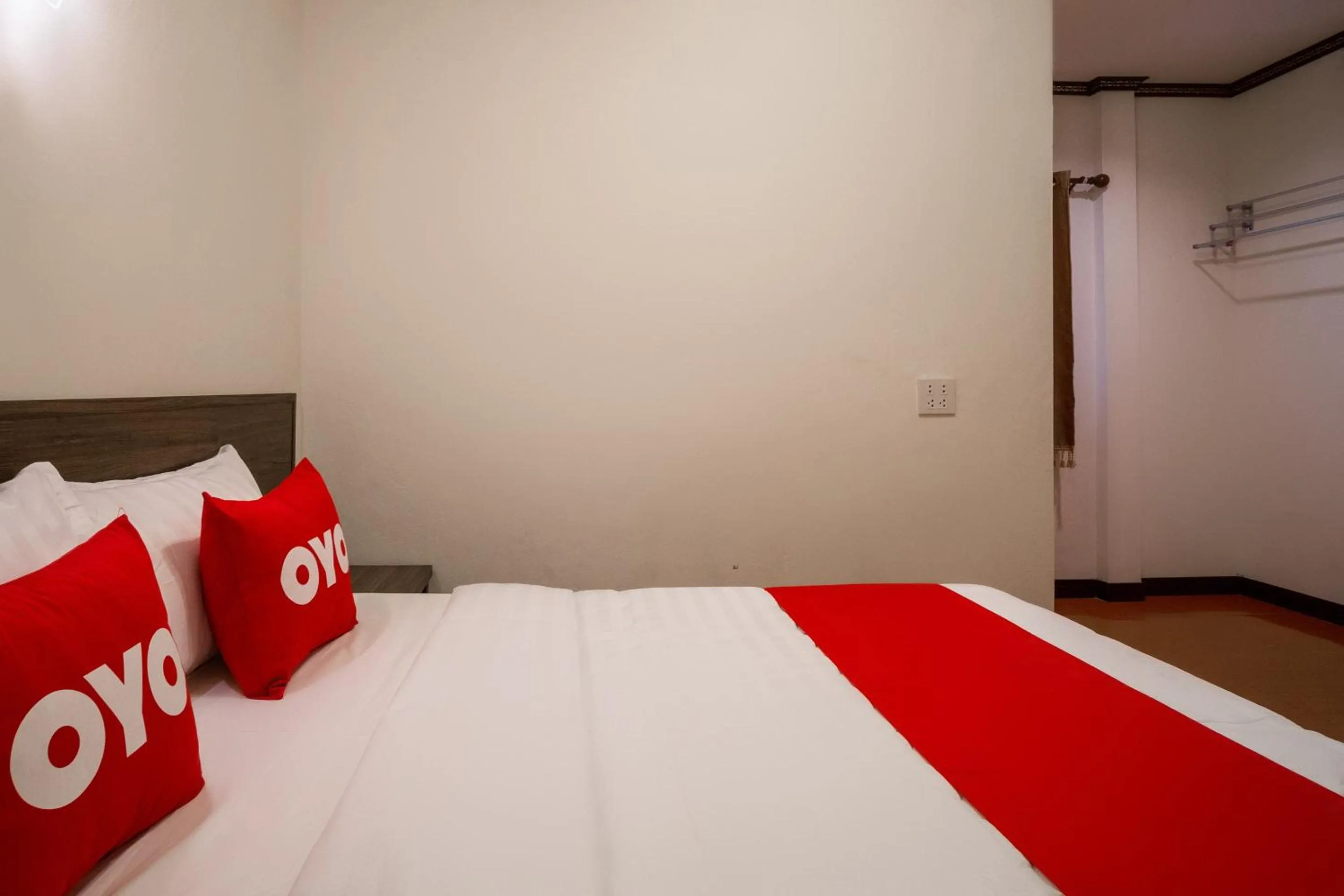 Bedroom in OYO 836 PK Residence