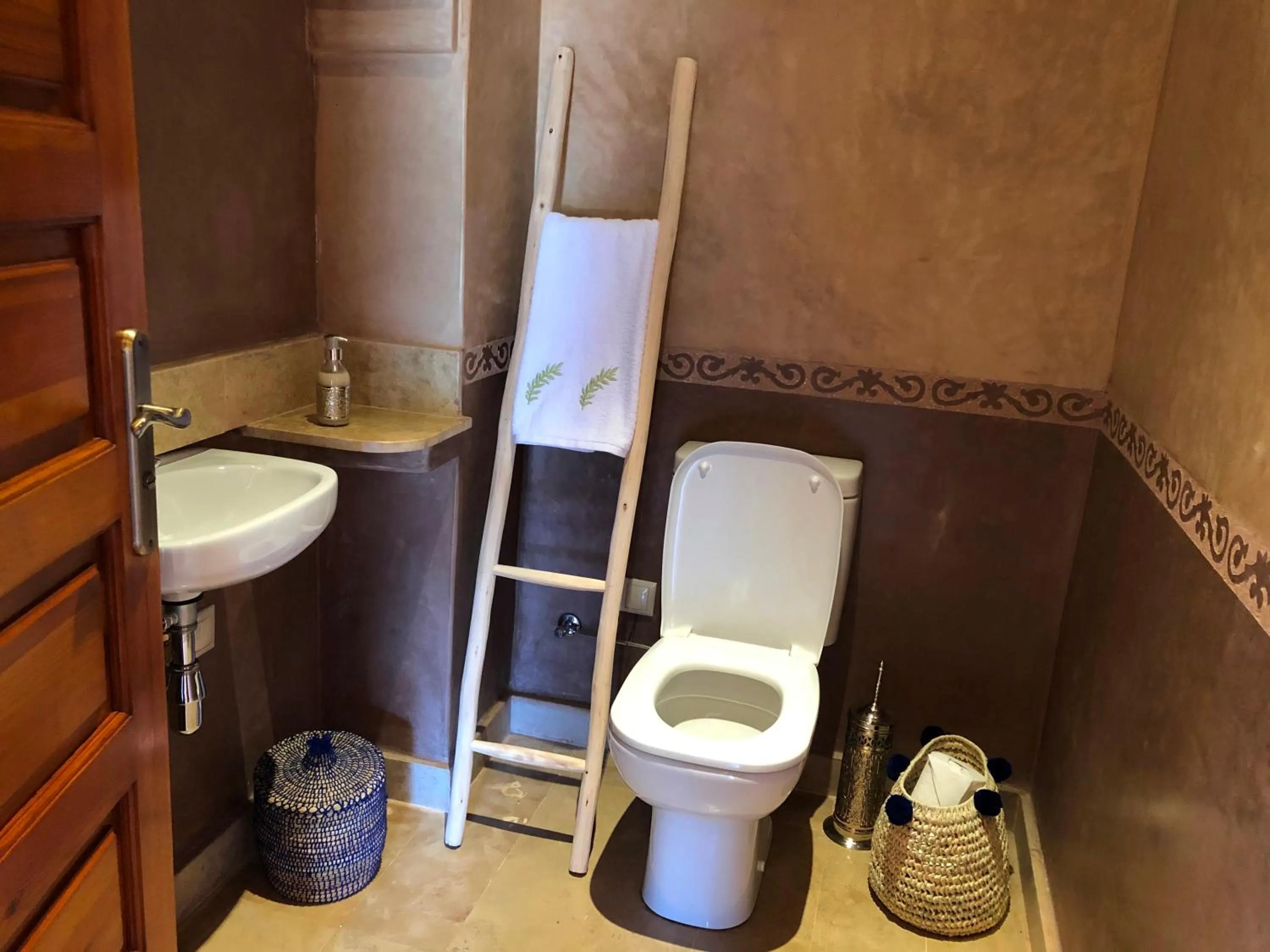 Toilet in Domaine Casa Cecilia