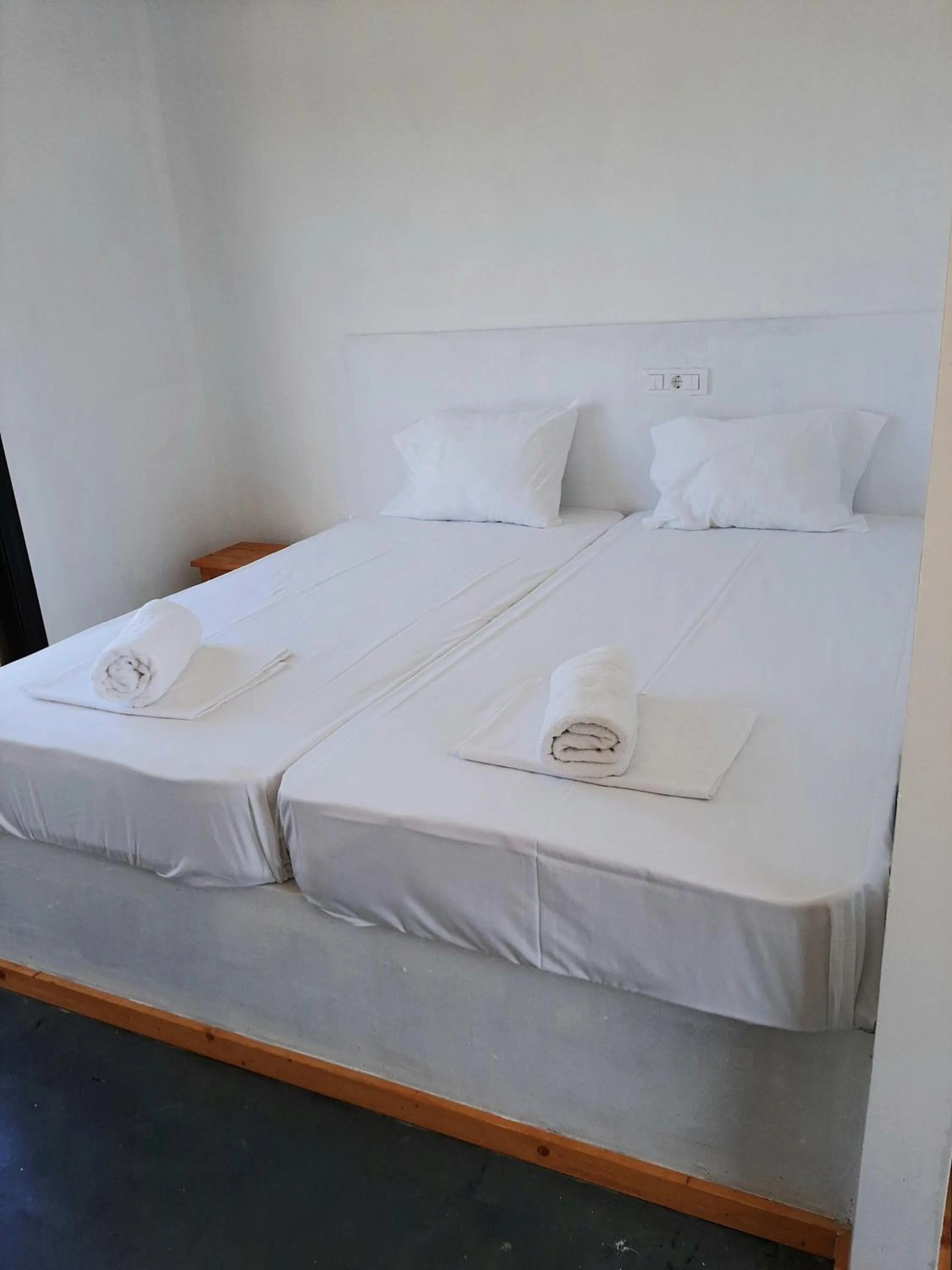 Bed in Agallio Nature Resort - Adults Only