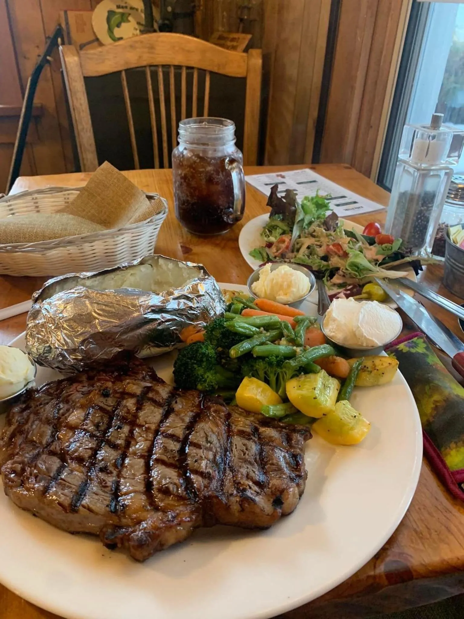 Restaurant/places to eat in Virginia Creek Settlement