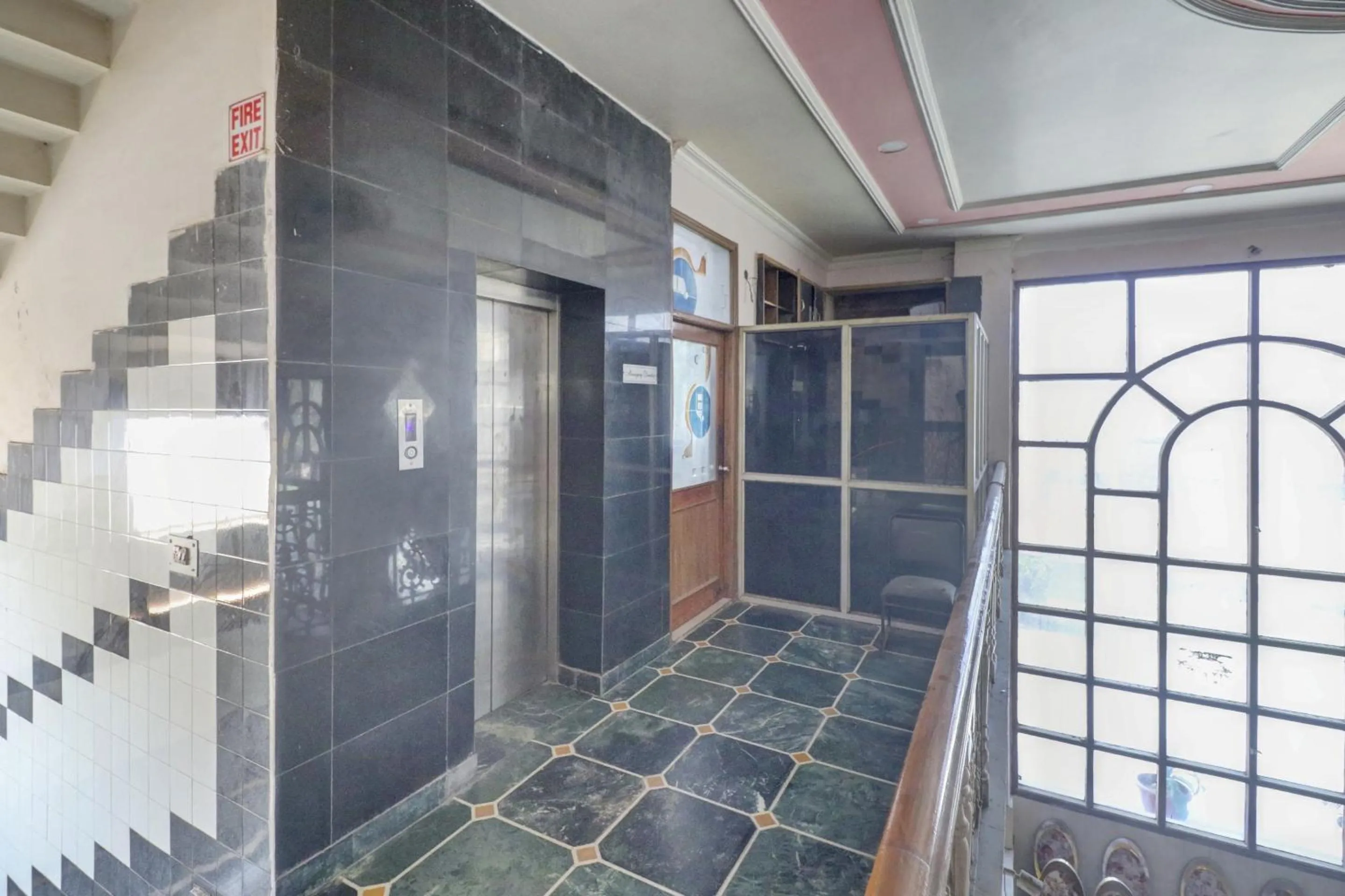 Lobby or reception in Hotel O Mukut Mahal