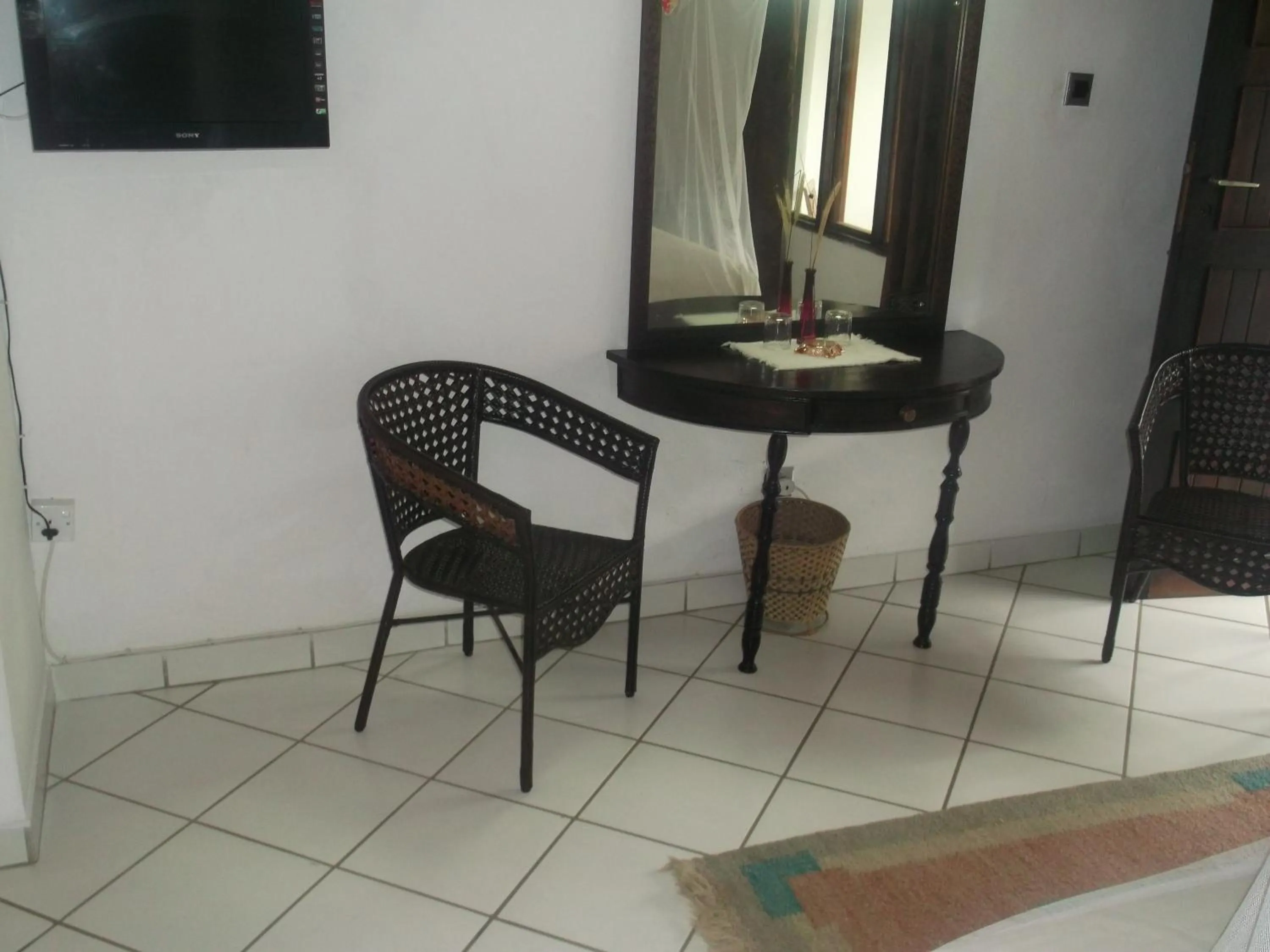 TV and multimedia in Papillon Garden Bar Villas