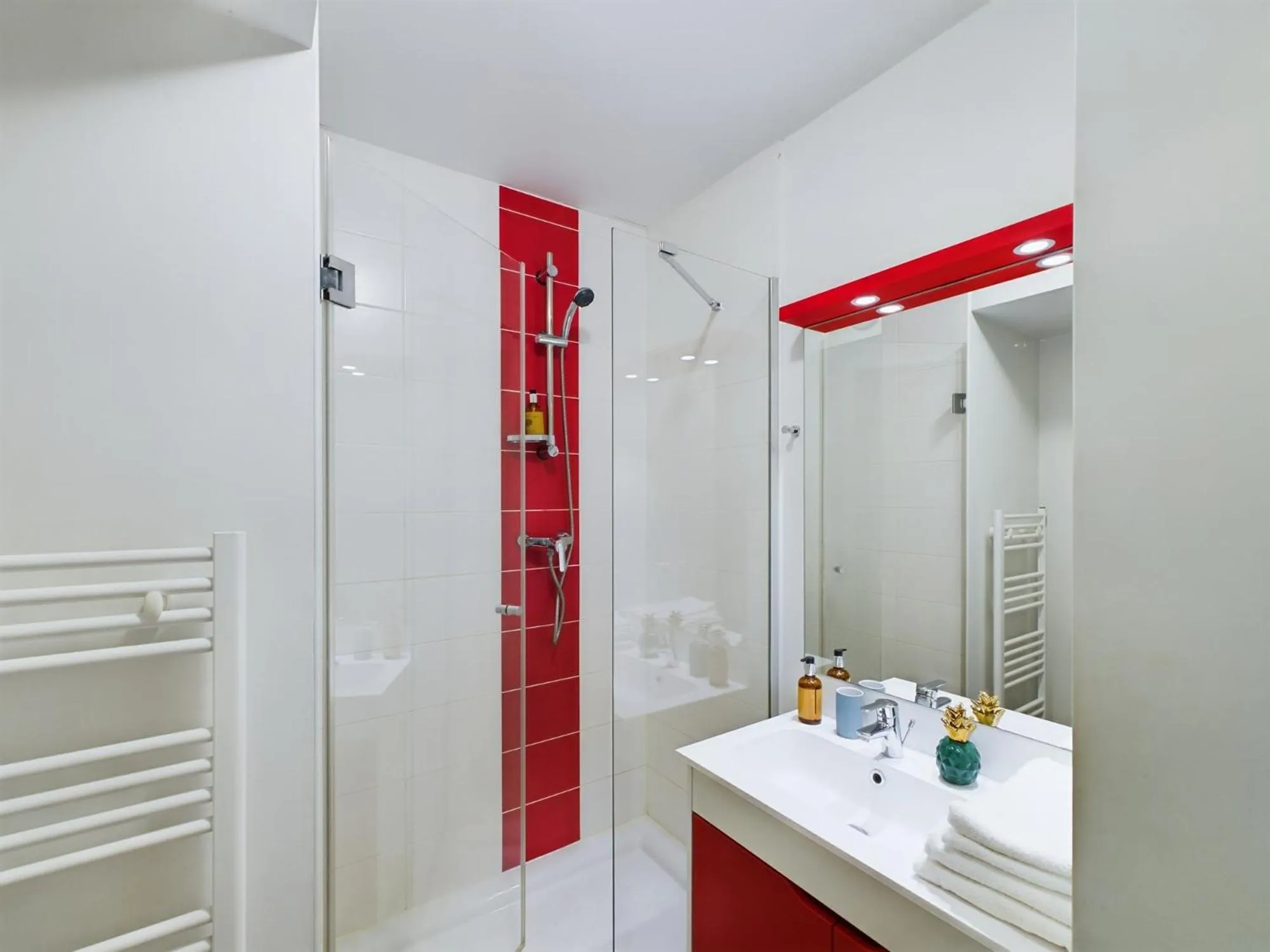 Shower in Résidence Kley Toulouse