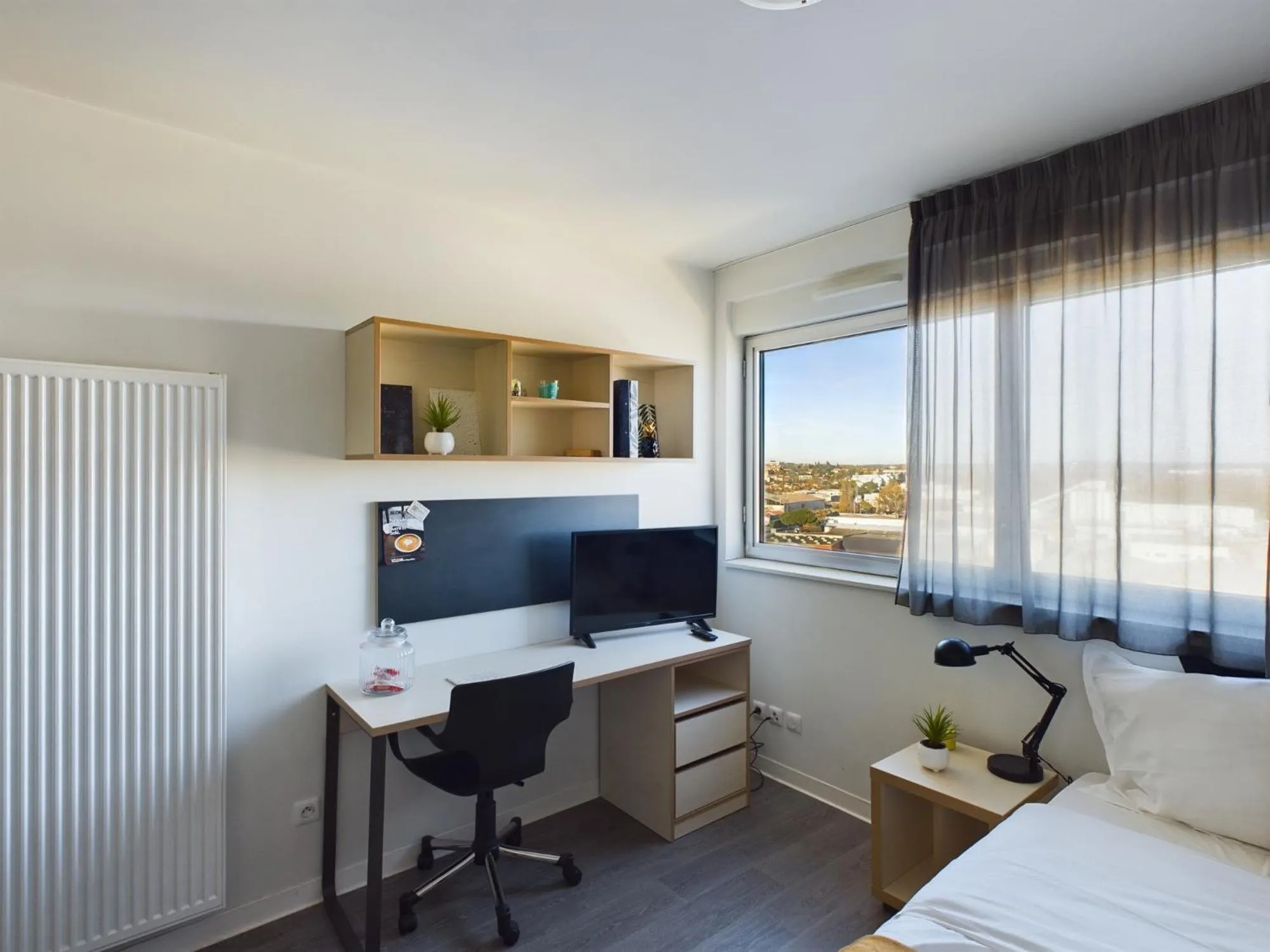 TV and multimedia, Bed in Résidence Kley Toulouse