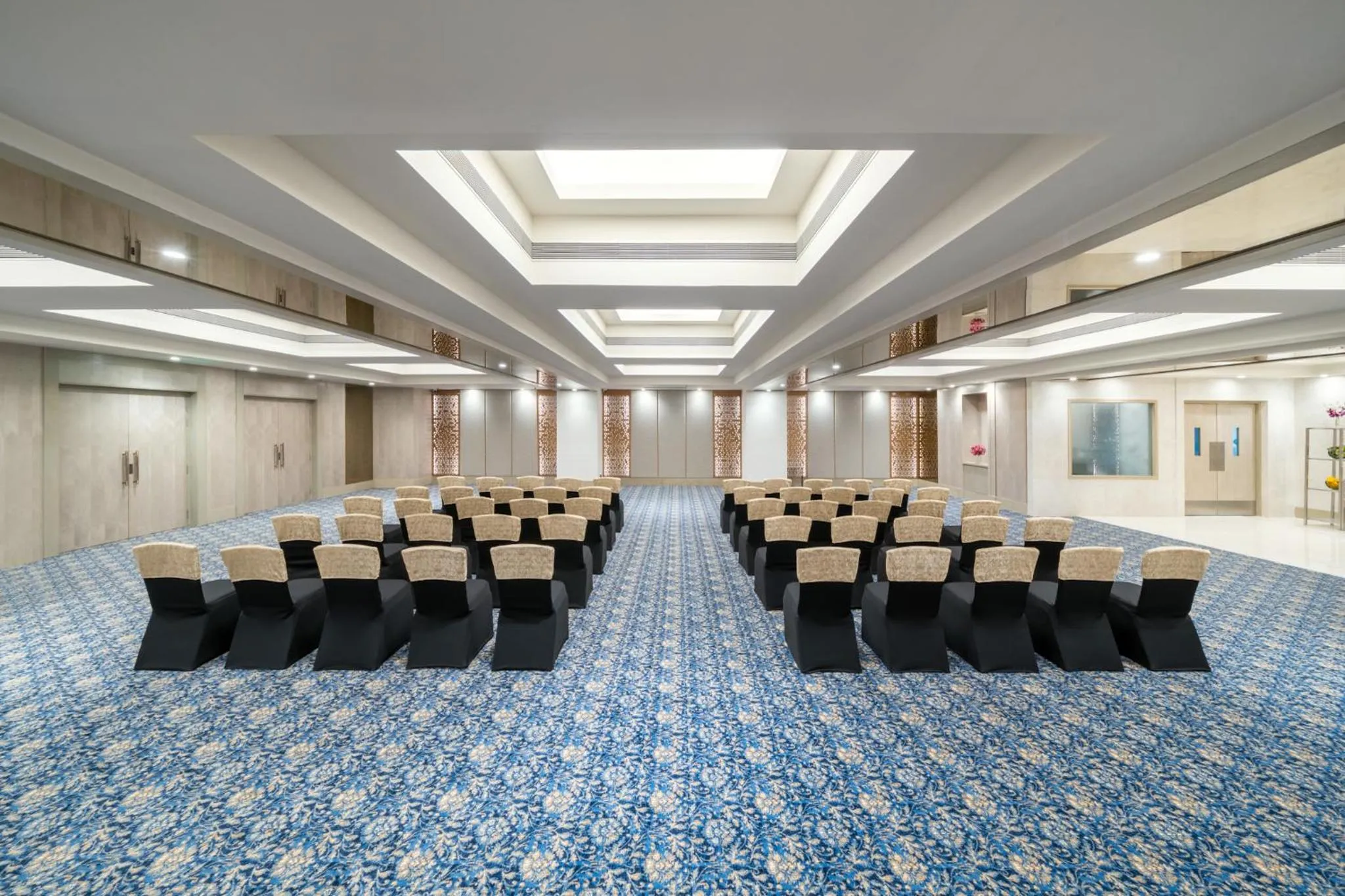 Business facilities in Vivanta Ahmedabad SG Highway