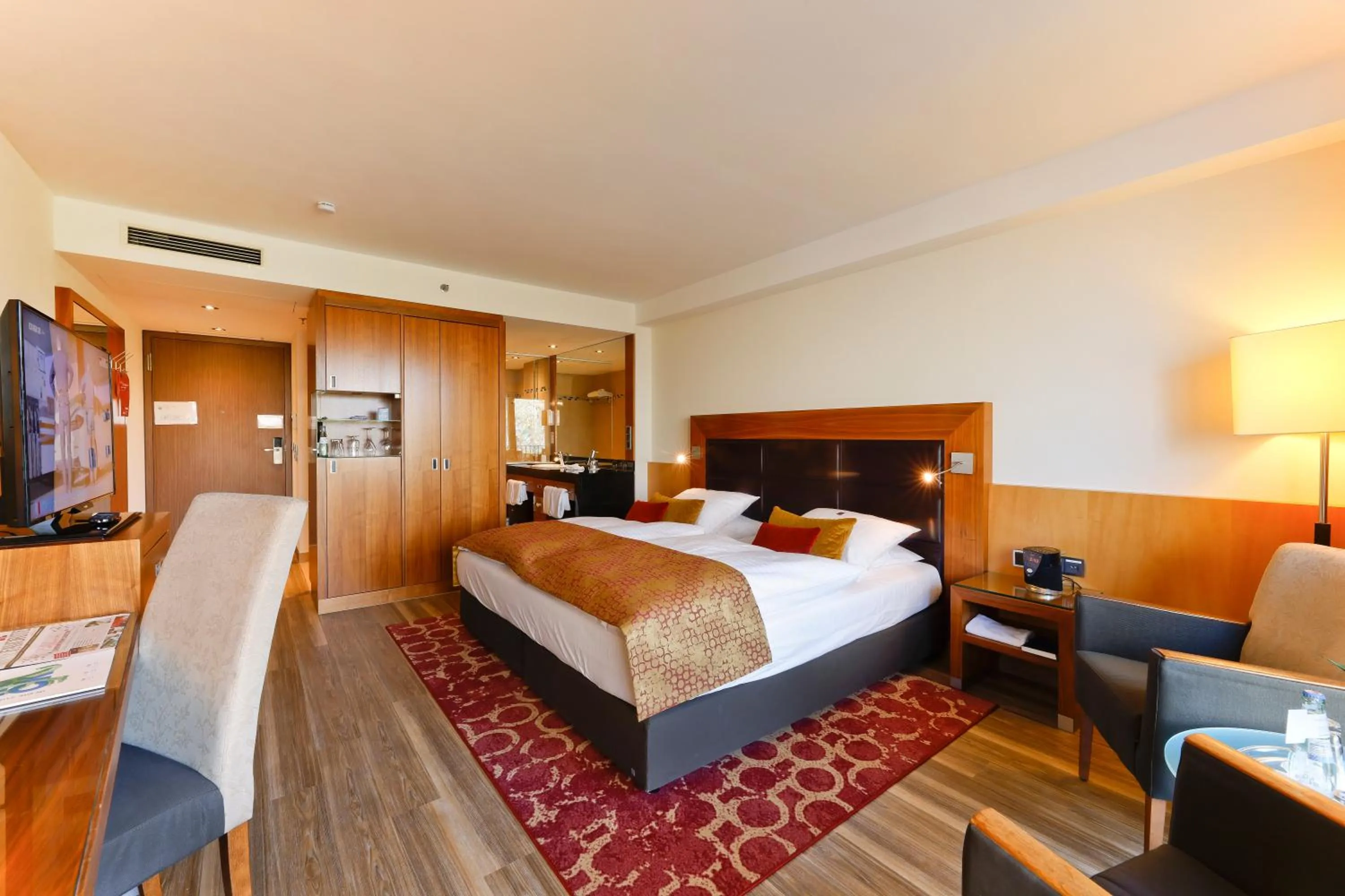 Photo of the whole room, Bed in FAVORITE Parkhotel