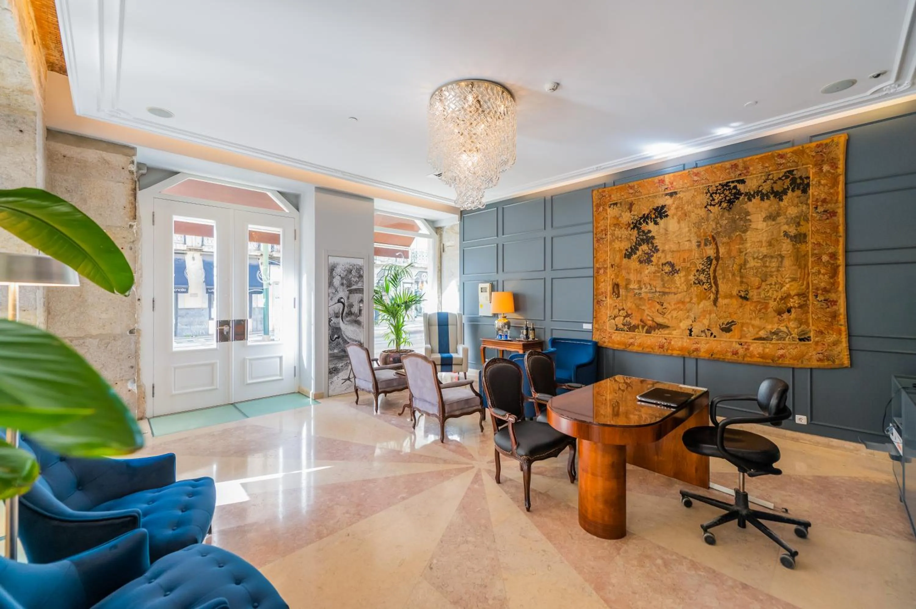 Lobby or reception in Lisboa Prata Boutique Hotel