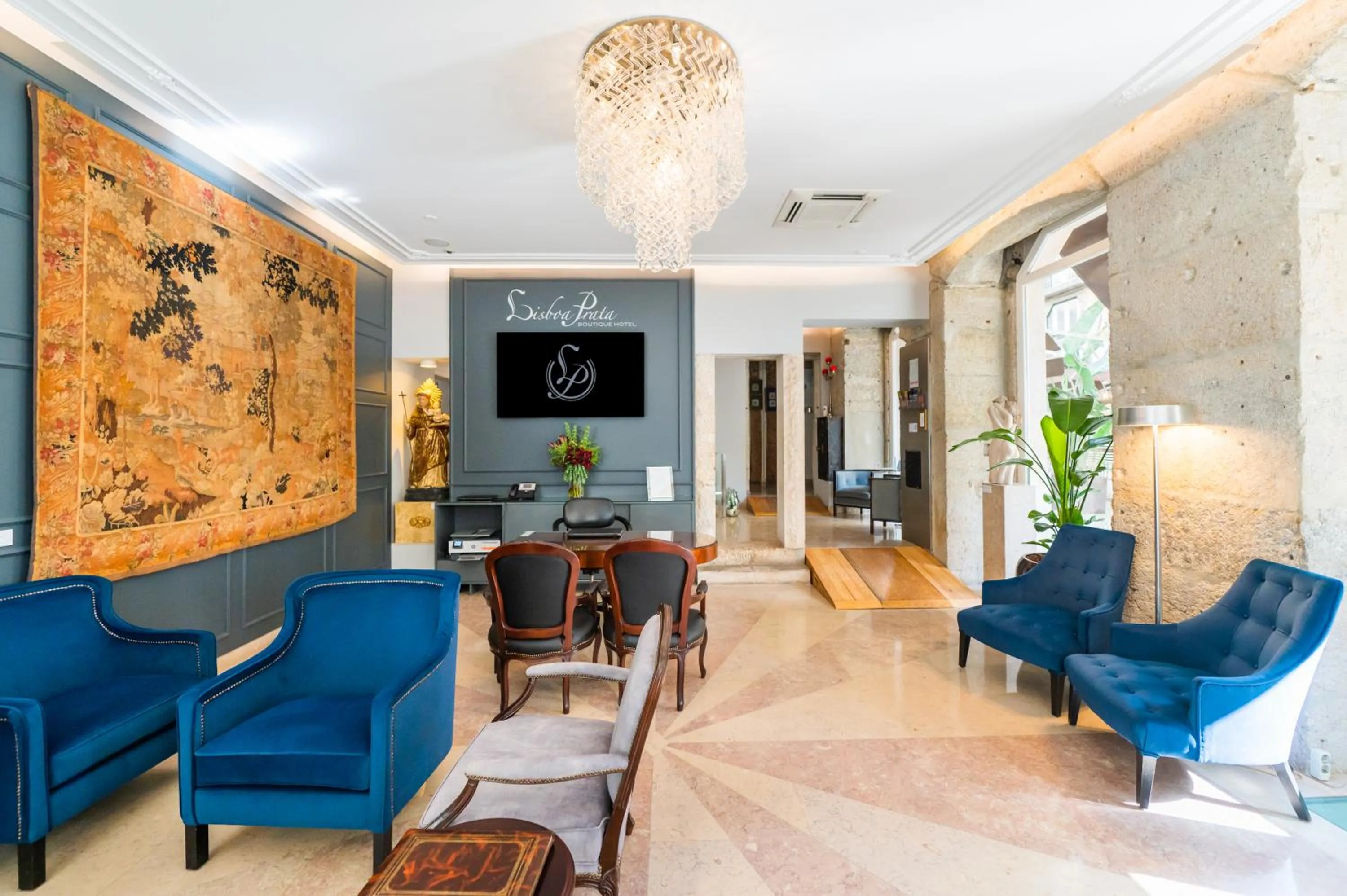 Lobby or reception in Lisboa Prata Boutique Hotel