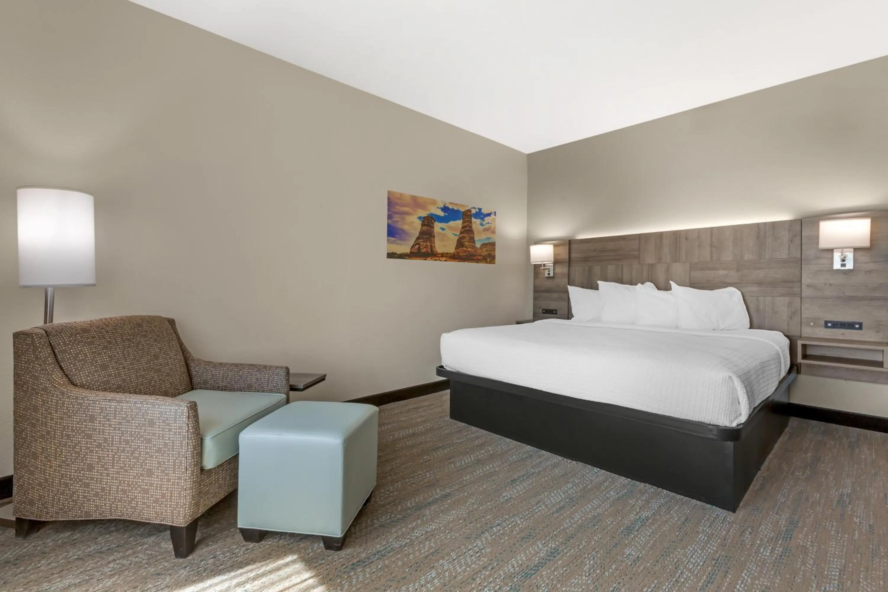 Bedroom, Bed in Best Western Plus Executive Residency Phoenix North Happy Valley