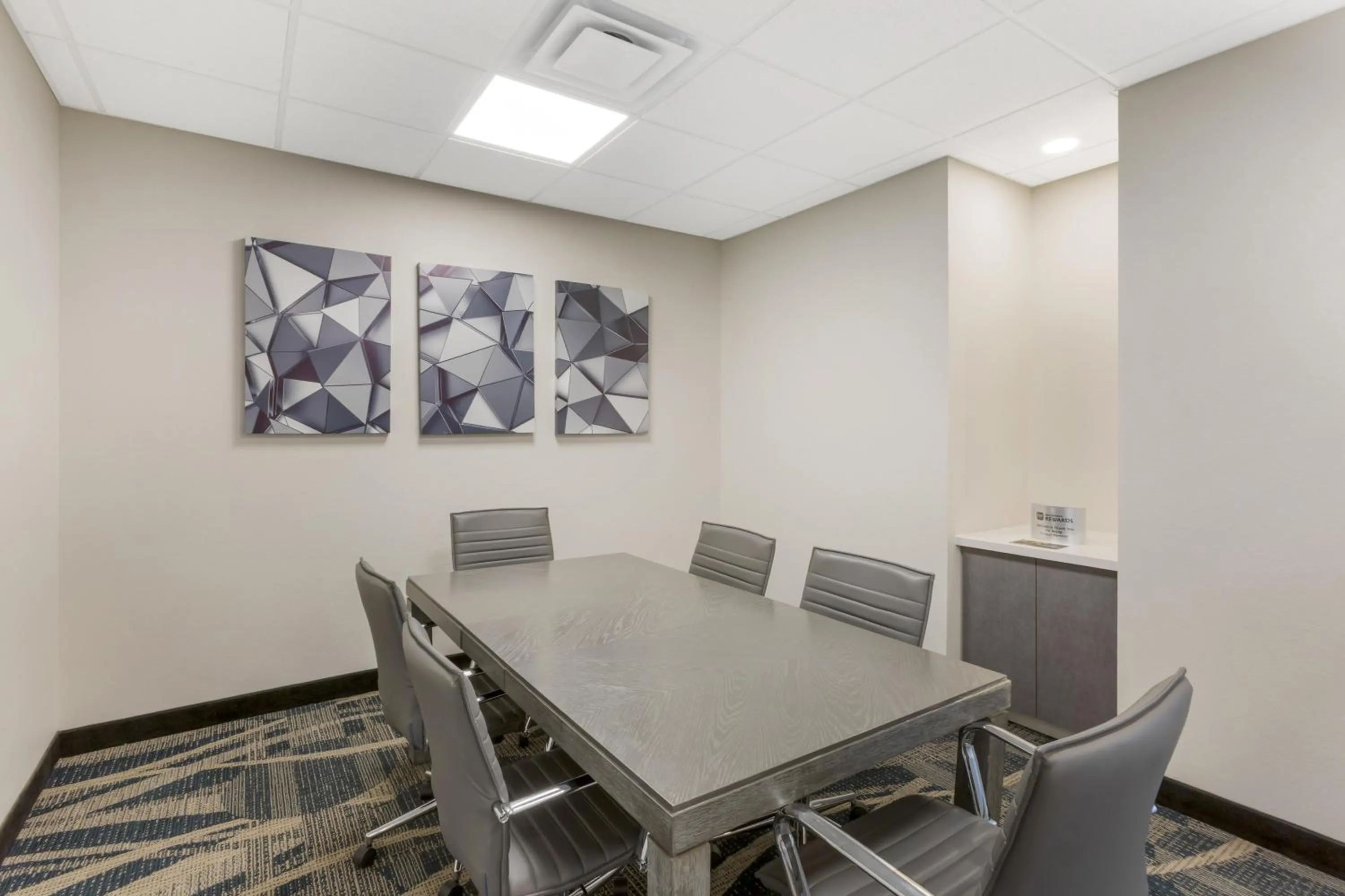 Meeting/conference room in Best Western Plus Executive Residency Phoenix North Happy Valley
