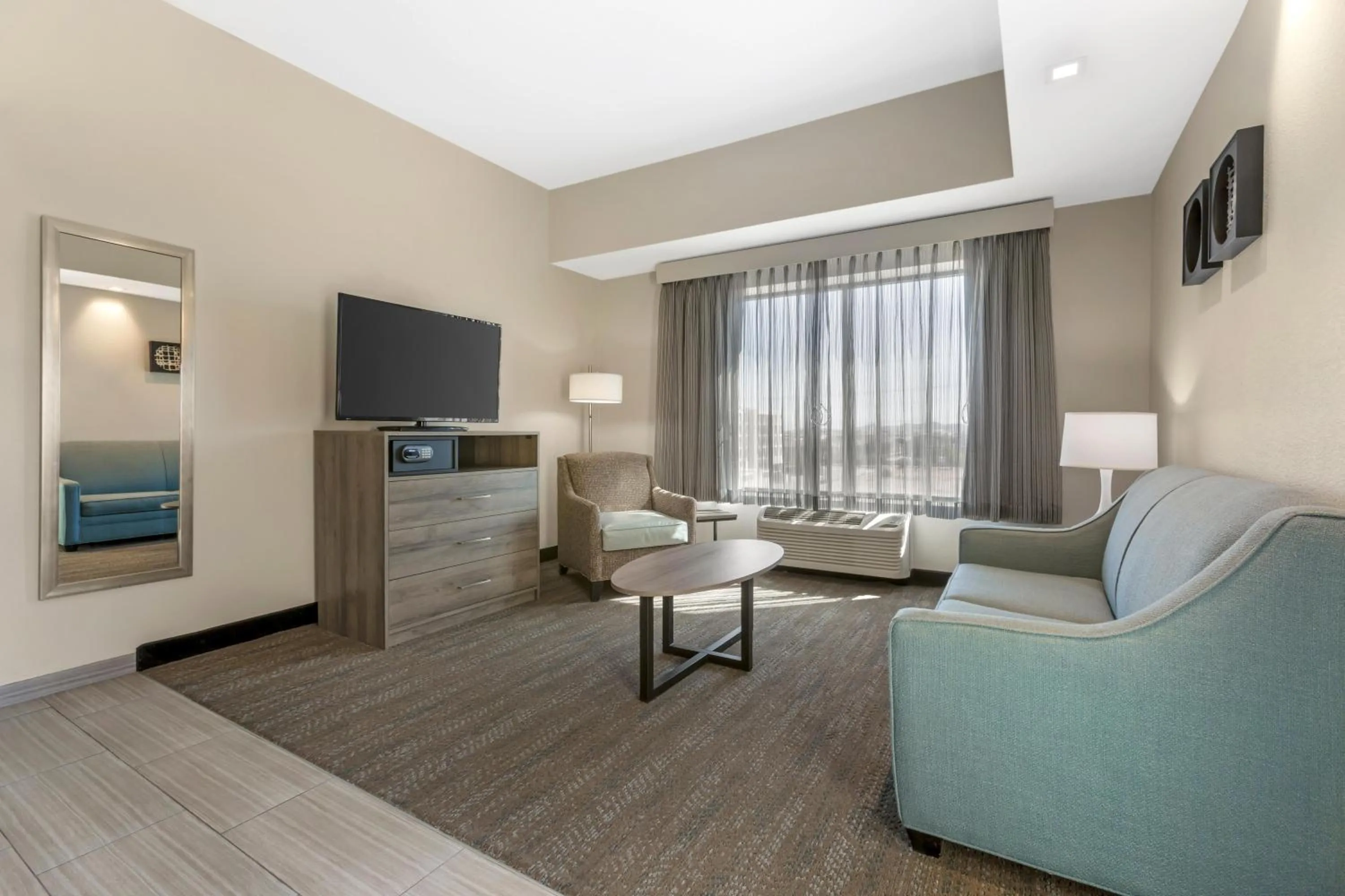 Bedroom in Best Western Plus Executive Residency Phoenix North Happy Valley