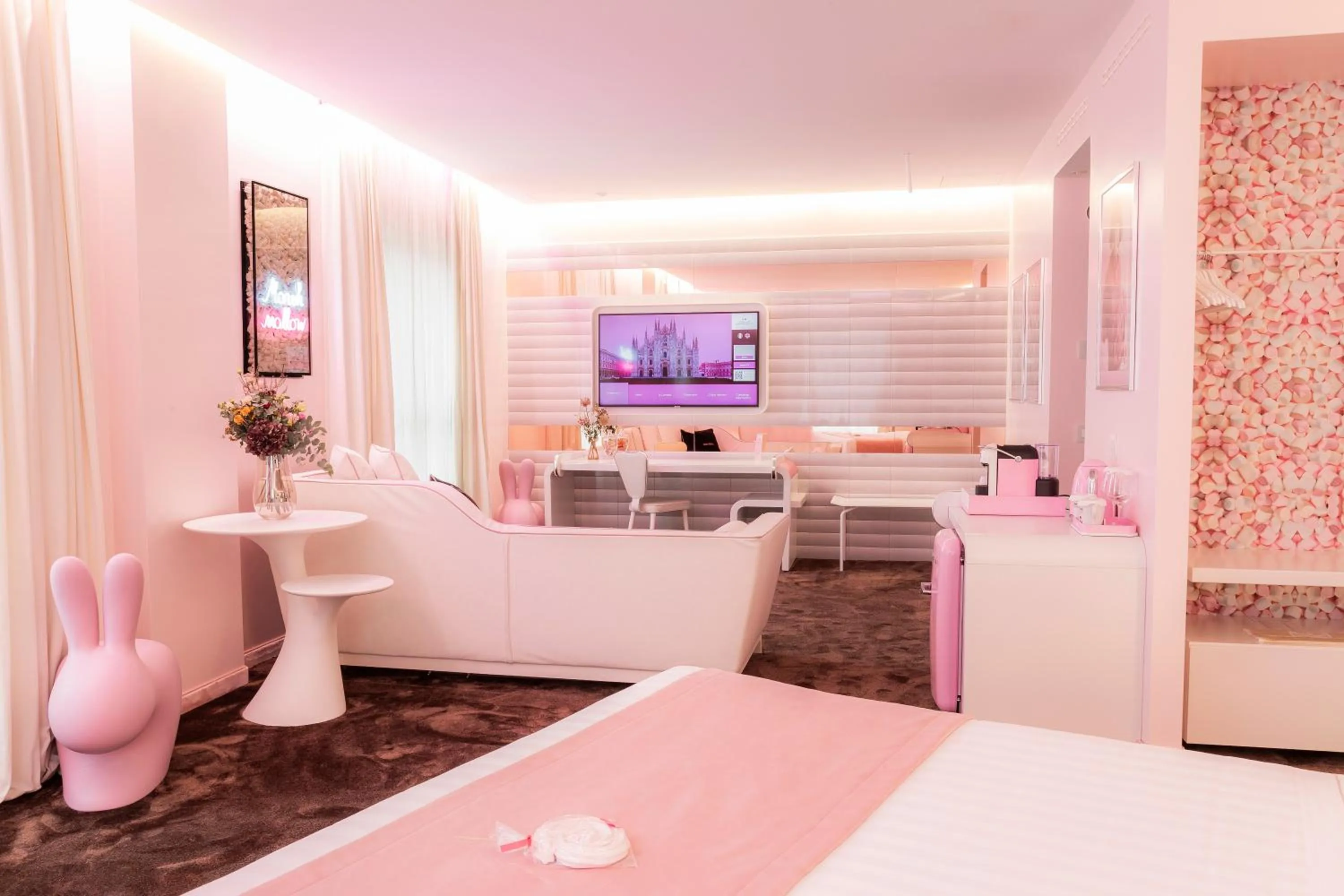 TV and multimedia in ODSweet Duomo Milano Hotel