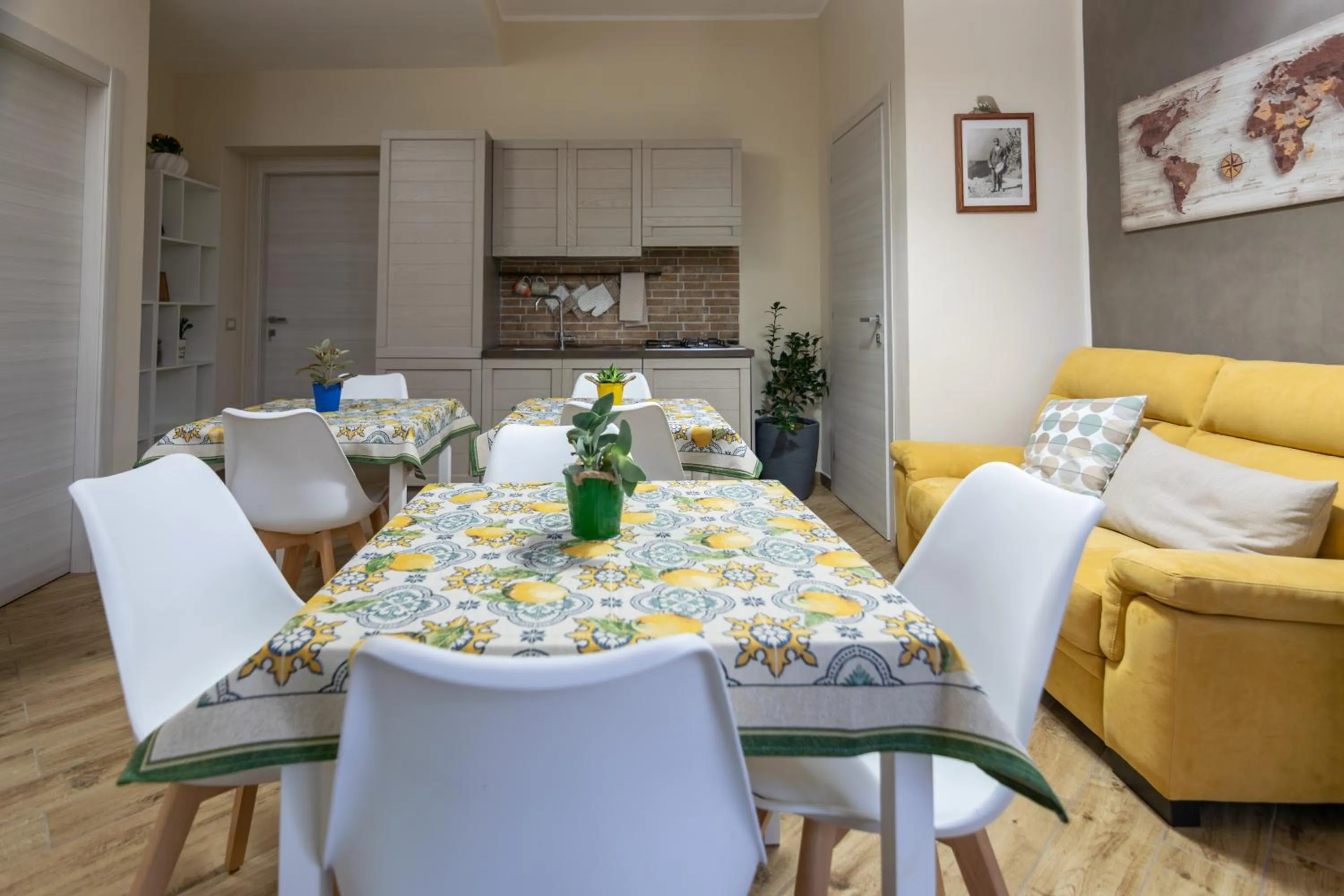 Dining area in Apollo Bed & Breakfast