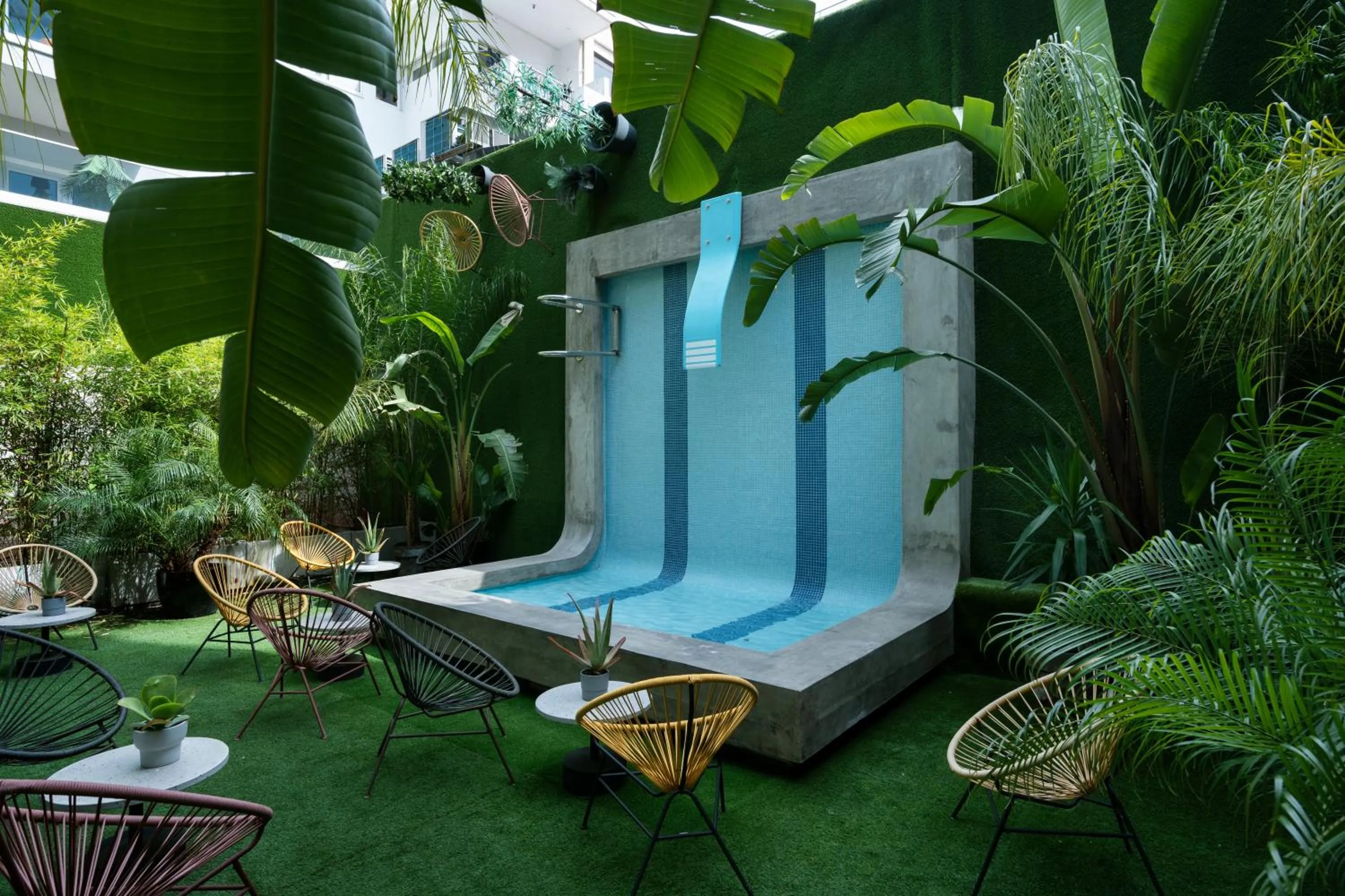 Garden in chic&basic Gravity