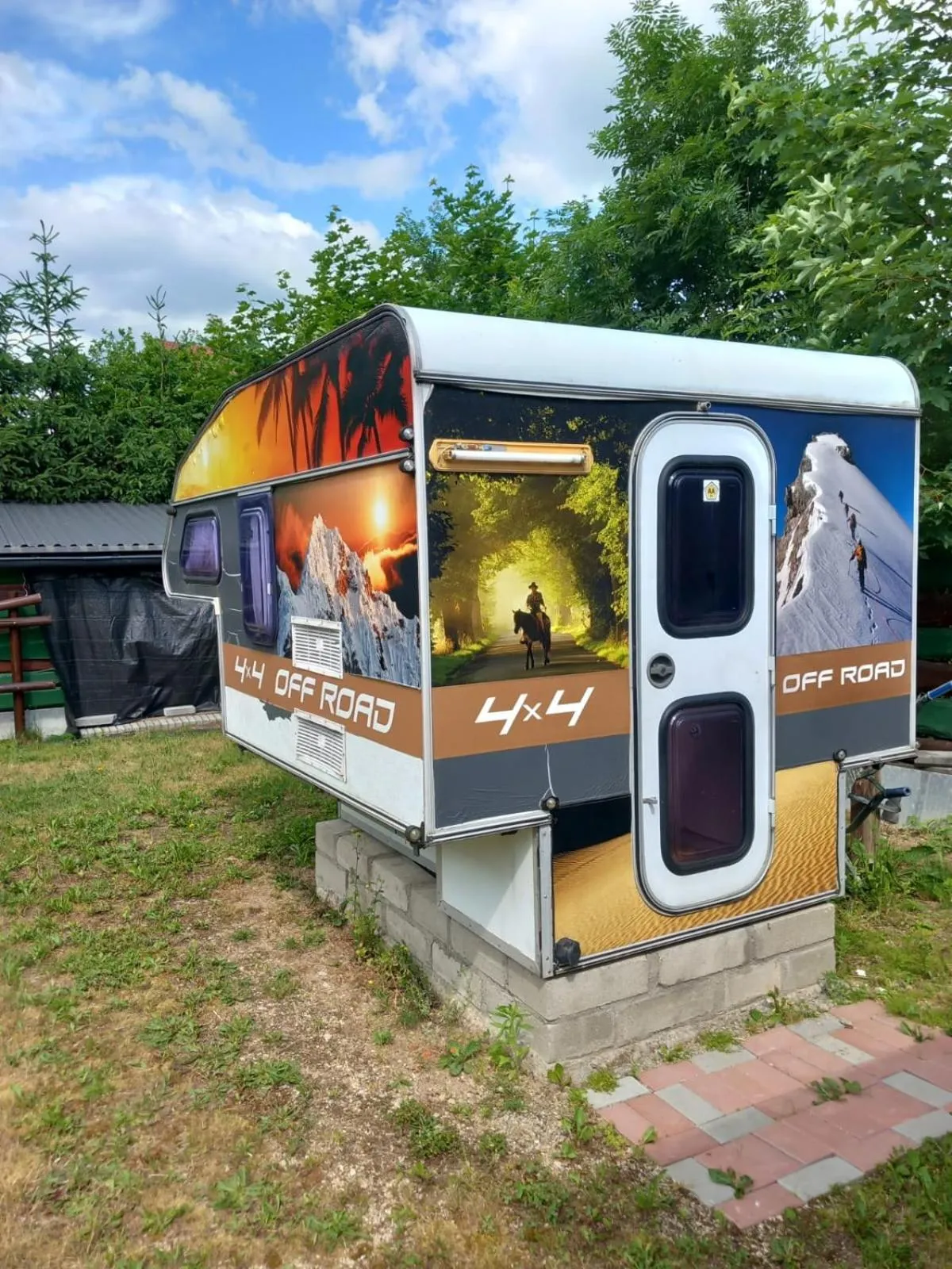 Property building in Stara Kuźnia