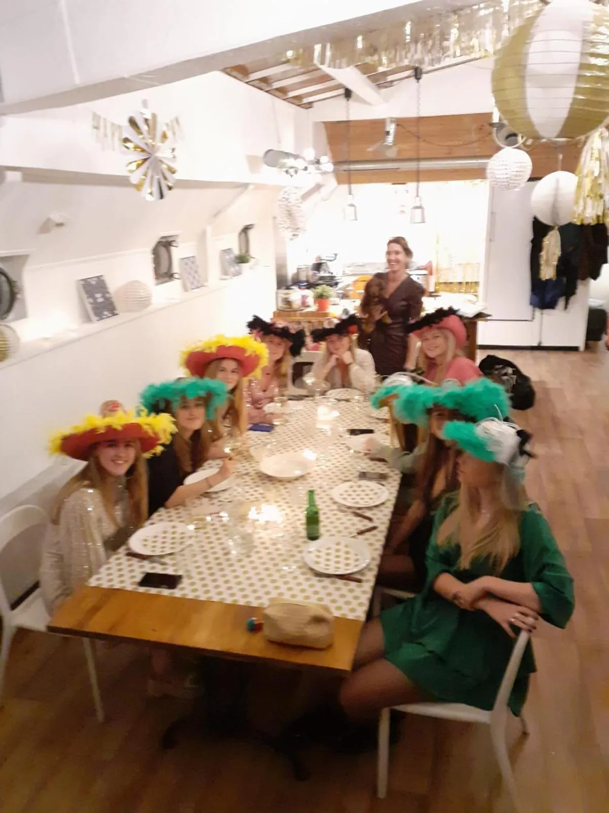 Boat Hotel SIX Rotterdam