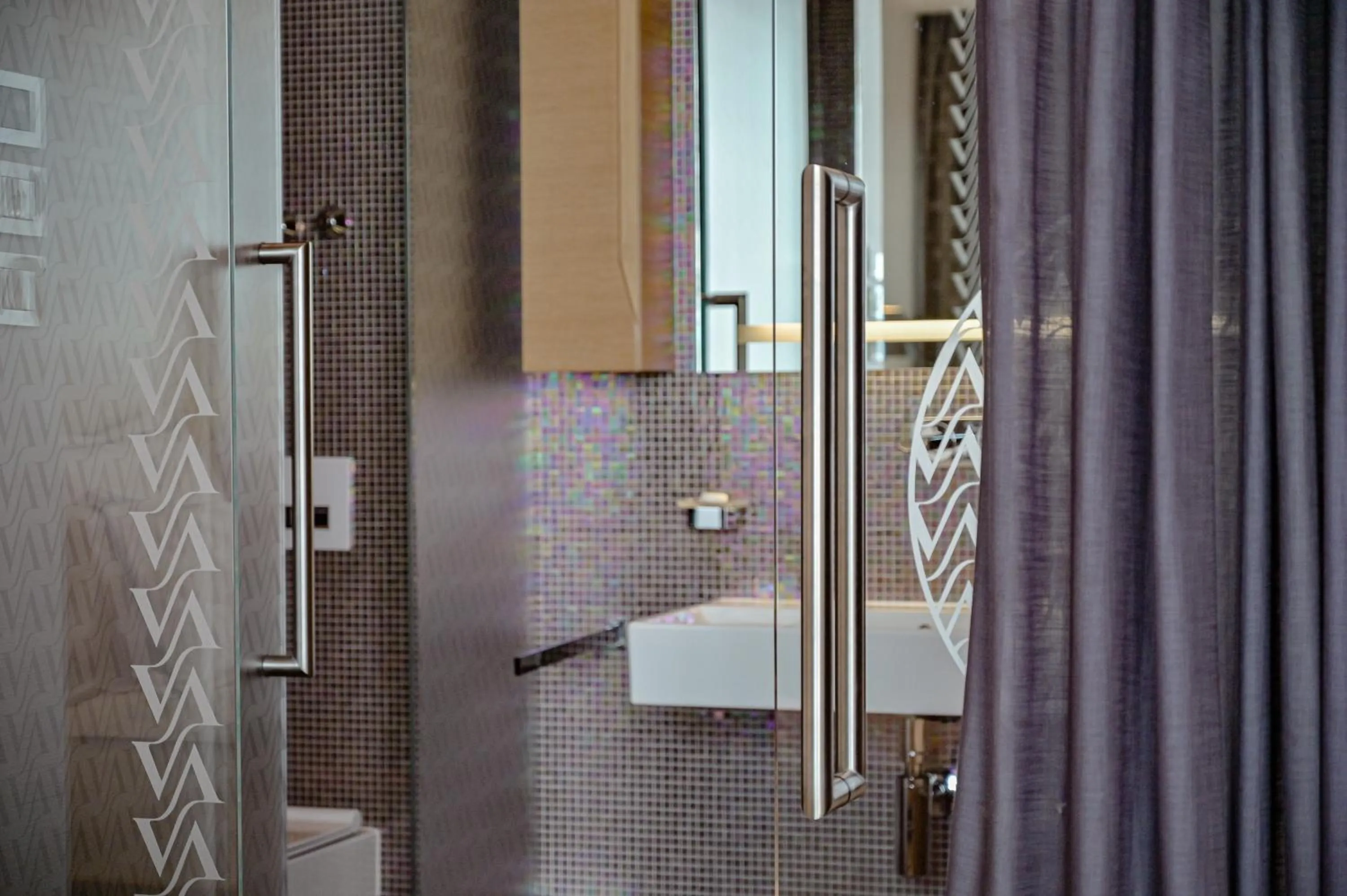 Shower in Bevanda Hotel & Restaurant - Unique Adriatic