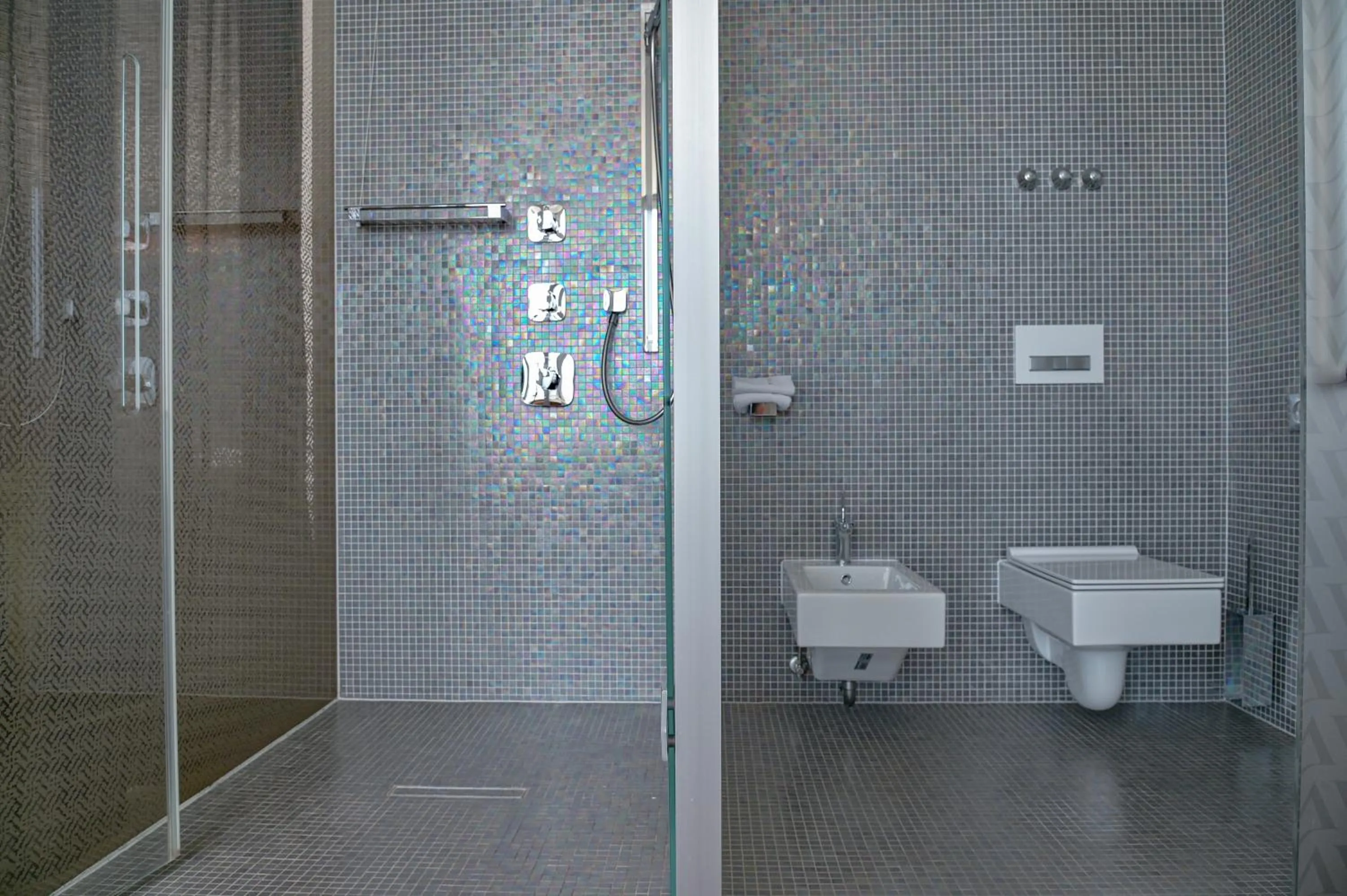 Shower in Bevanda Hotel & Restaurant - Unique Adriatic