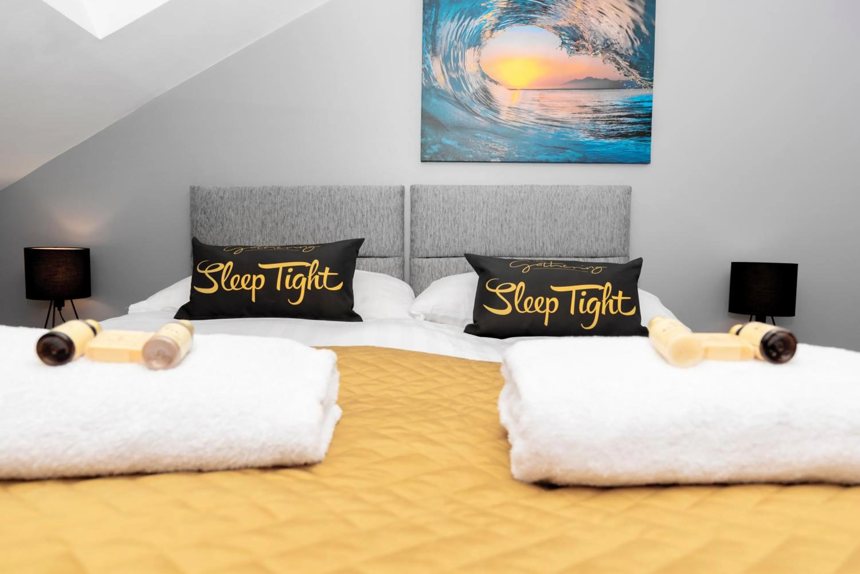 Bedroom, Bed in The Penthouse Gathering - Town Centre - Sleeps Up To 16