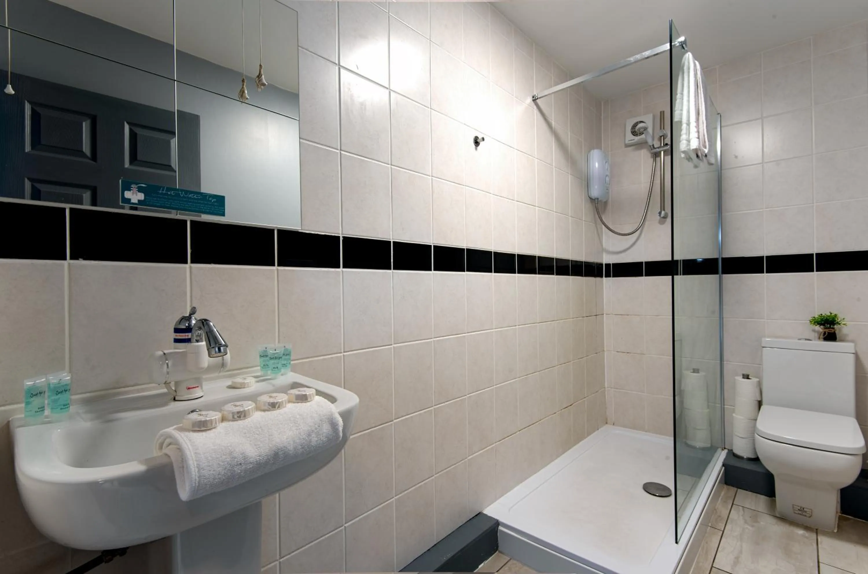 Bathroom in The Penthouse Gathering - Town Centre - Sleeps Up To 16