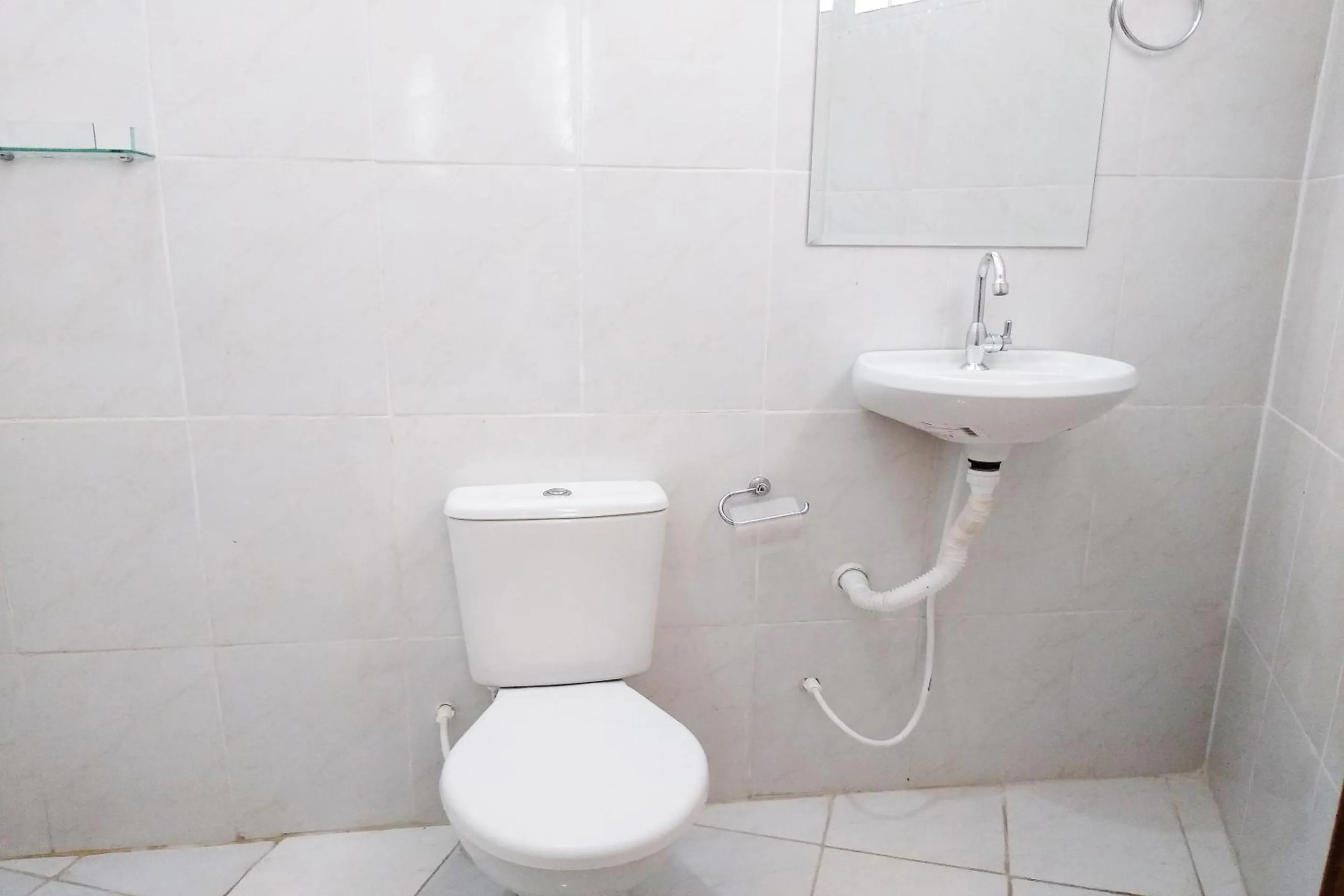 Bathroom in OYO Hotel Brás