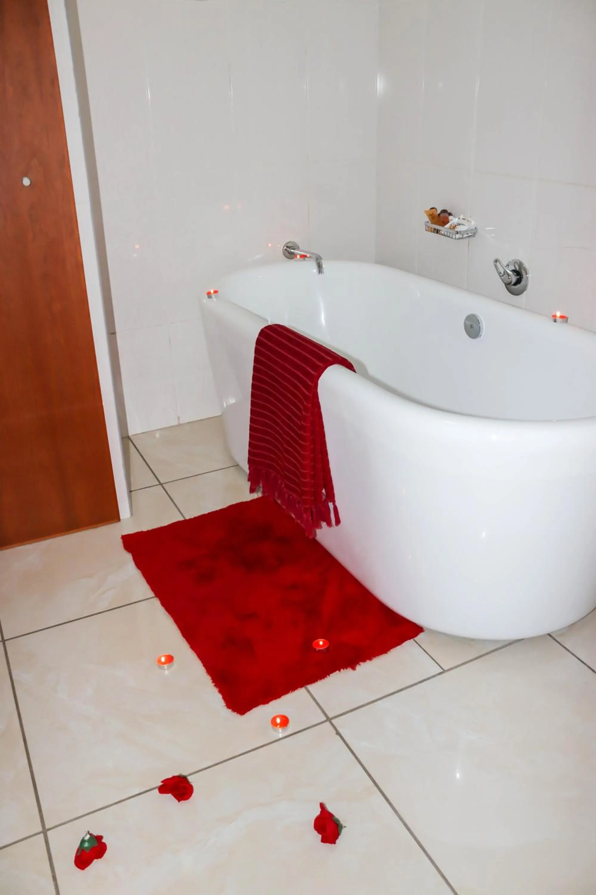 Bathroom in Meet Mekaar Resorts - Nquthu Hotel