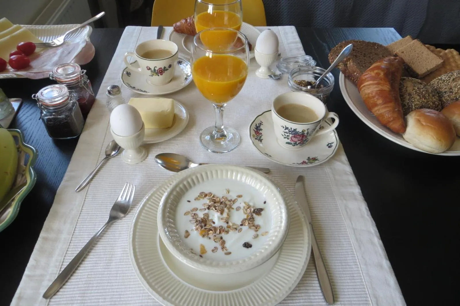 Continental breakfast in B&B Biesehof