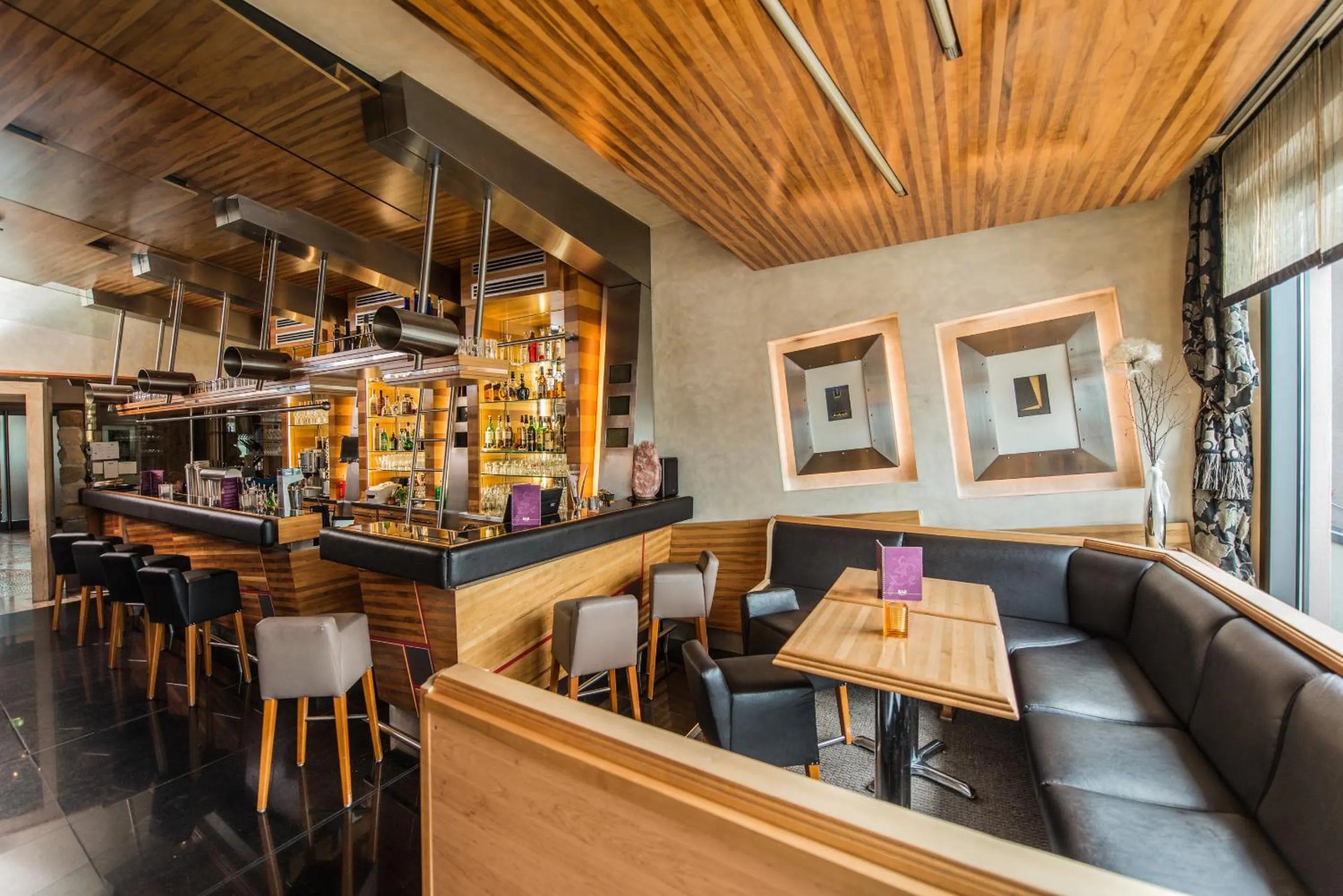 Lounge or bar in Göbels Schlosshotel "Prinz von Hessen"