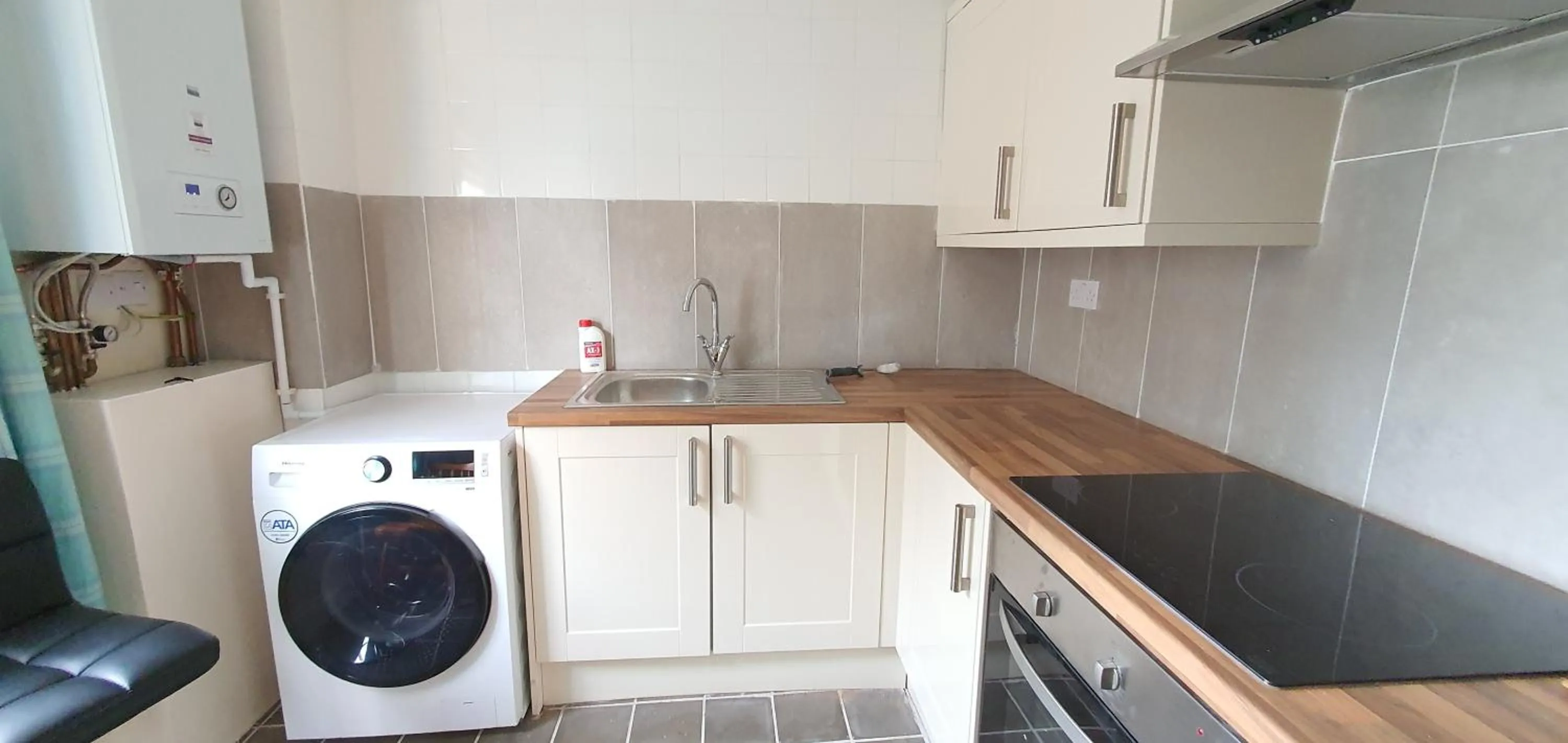 Kitchen or kitchenette in Grace Apartments - Living Waters 1