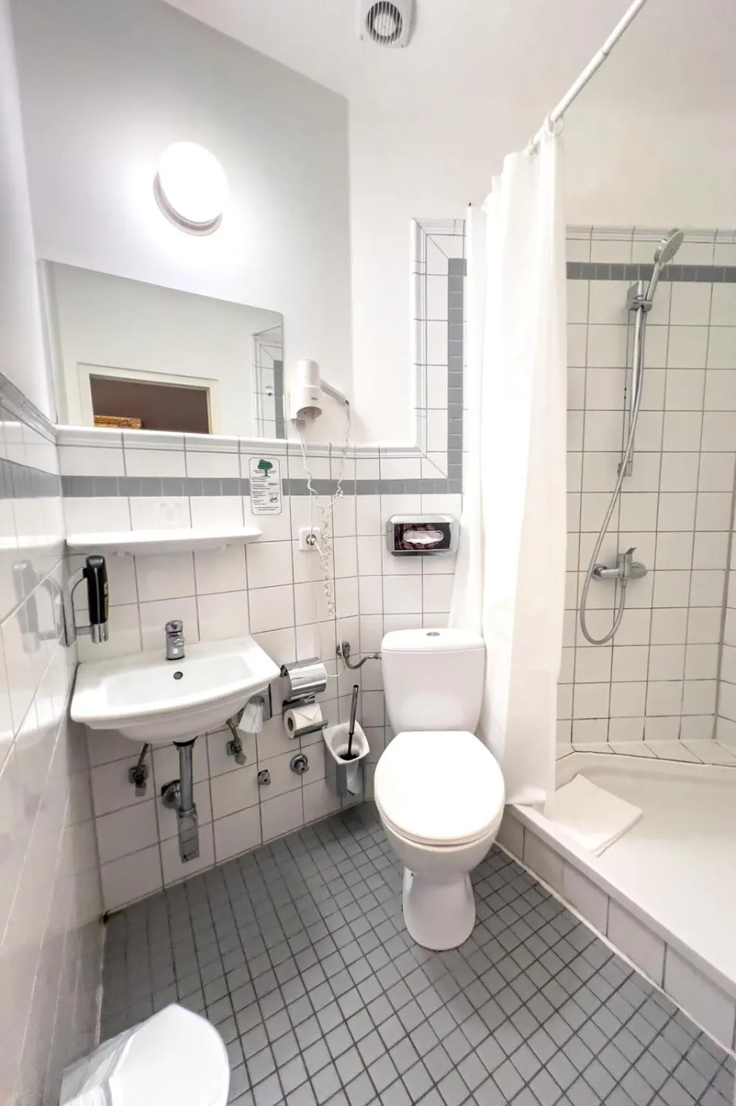 Toilet in Hotel-Maison Am Olivaer Platz