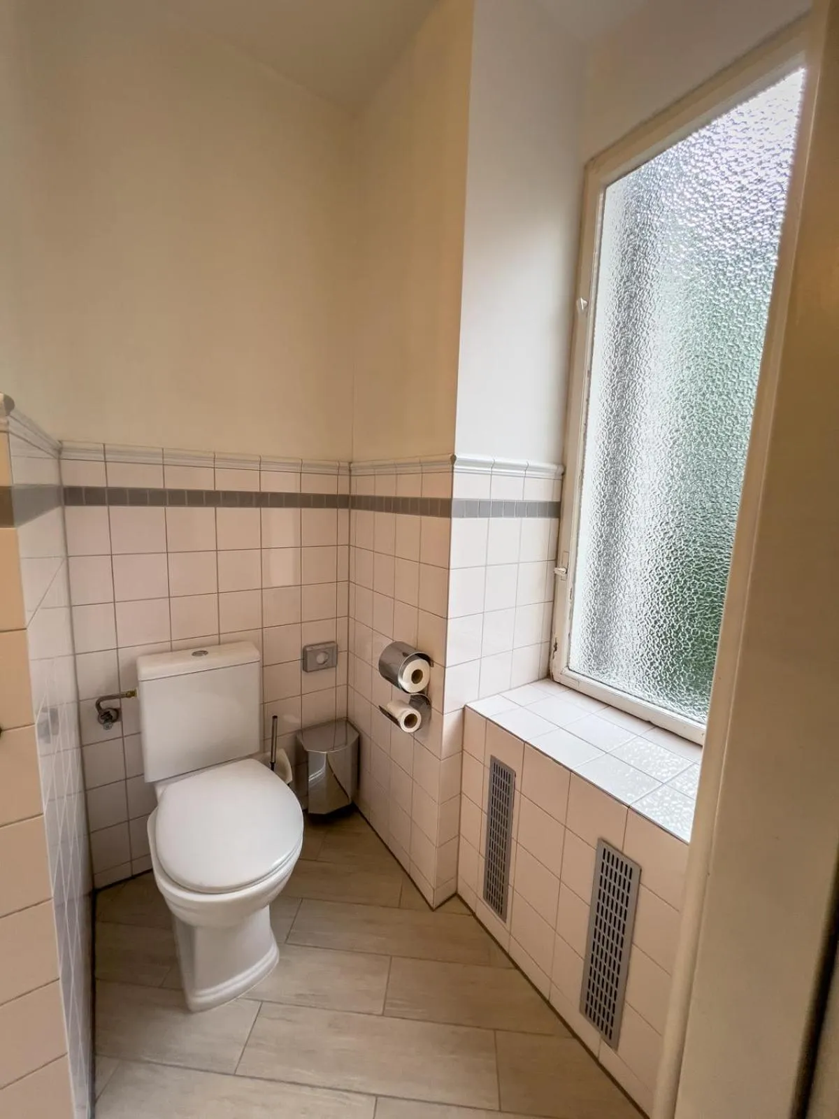 Toilet in Hotel-Maison Am Olivaer Platz