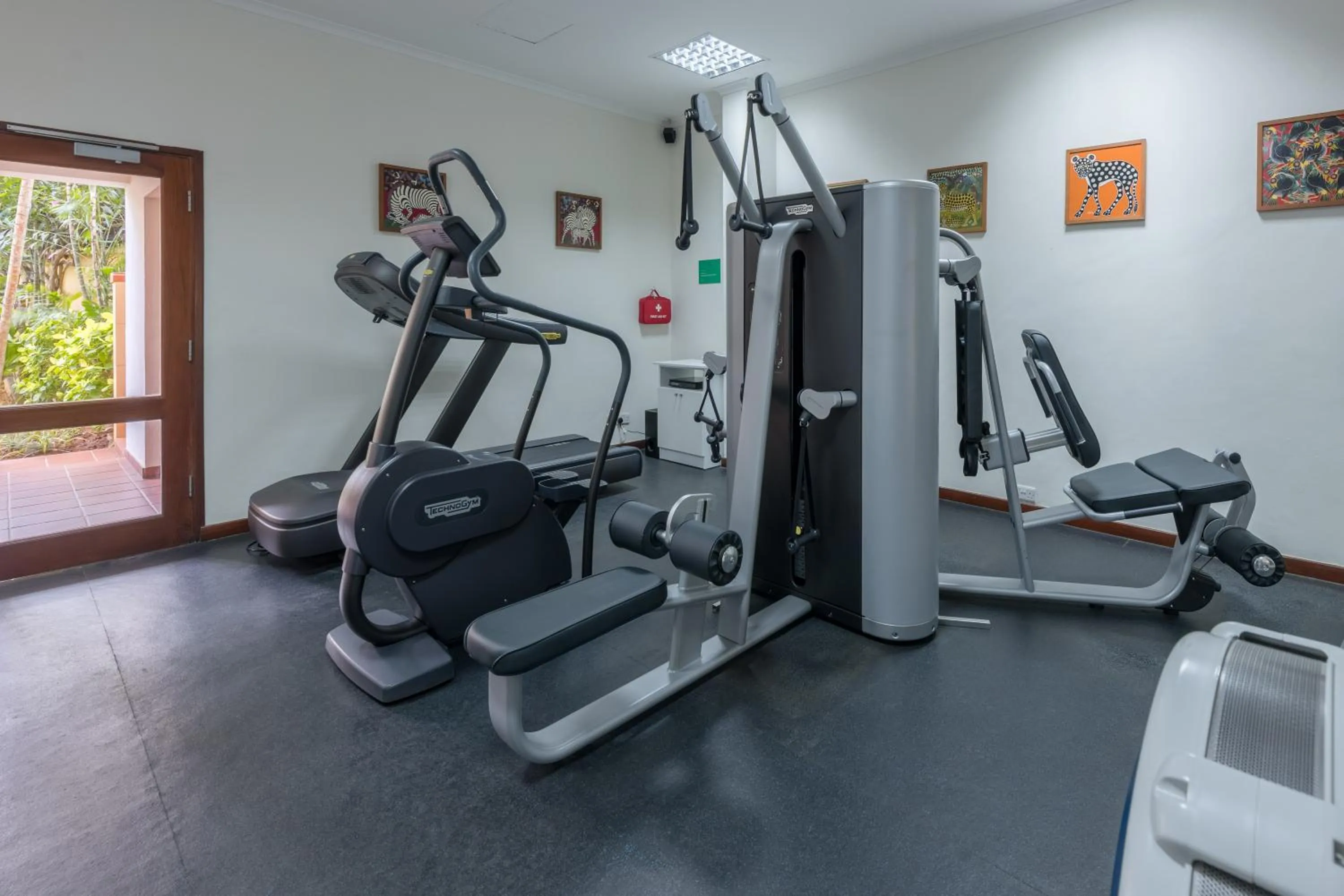 Fitness centre/facilities in Sea Cliff Court Hotel & Luxury Apartments
