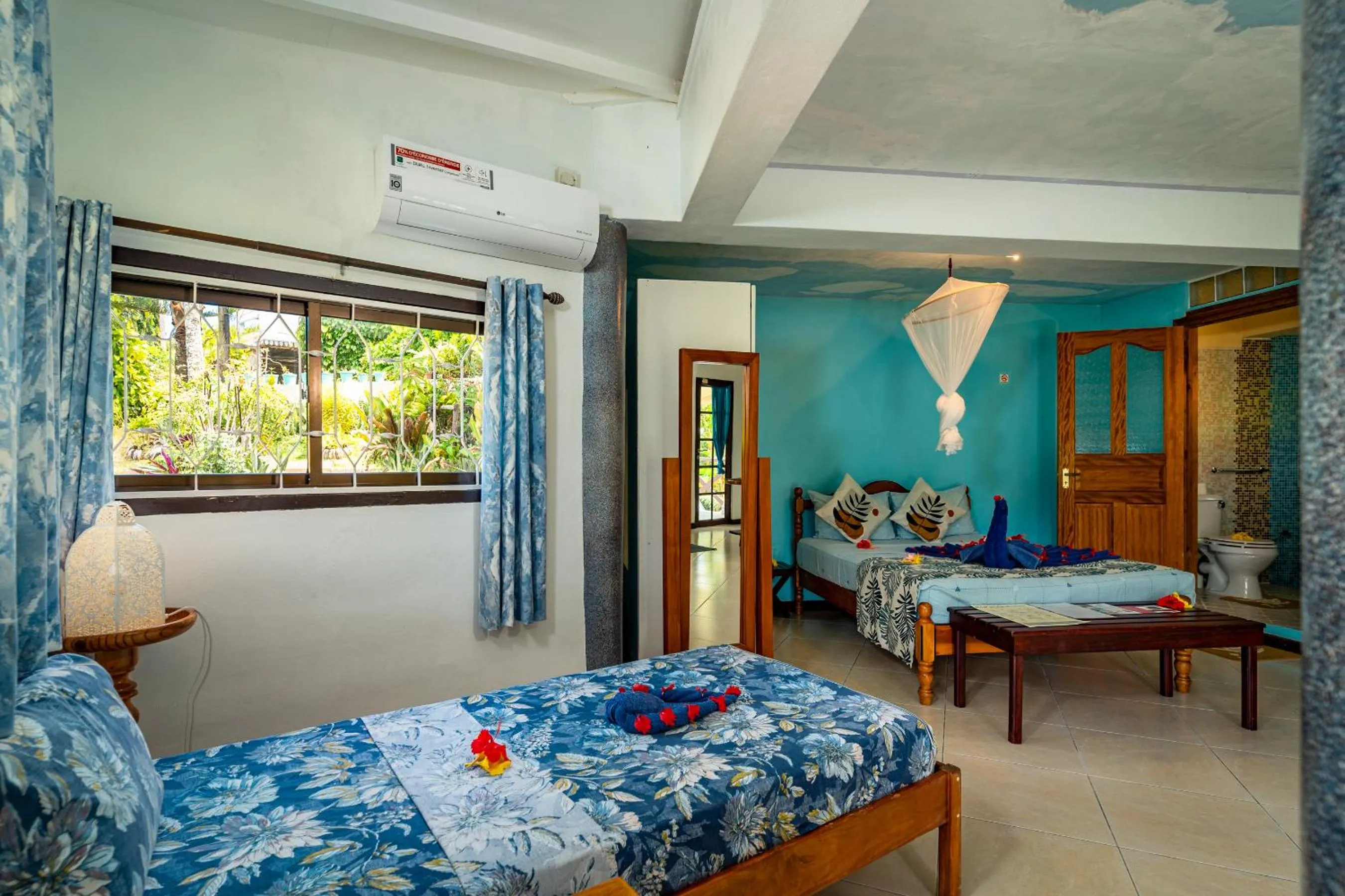 Bed in Lemongrass Lodge