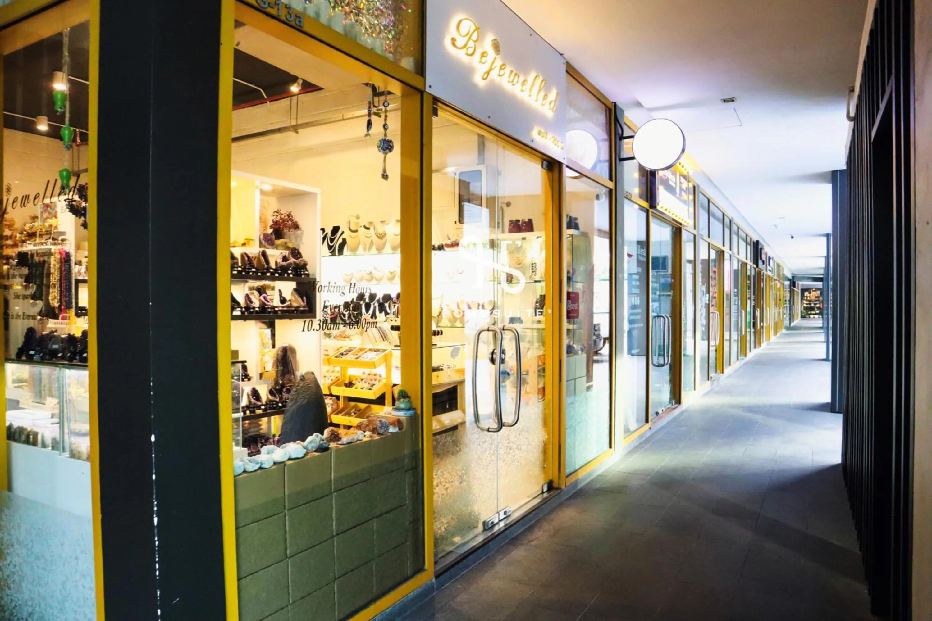 Neighbourhood in Homi Oasis at KK Times Square 和逸绿洲