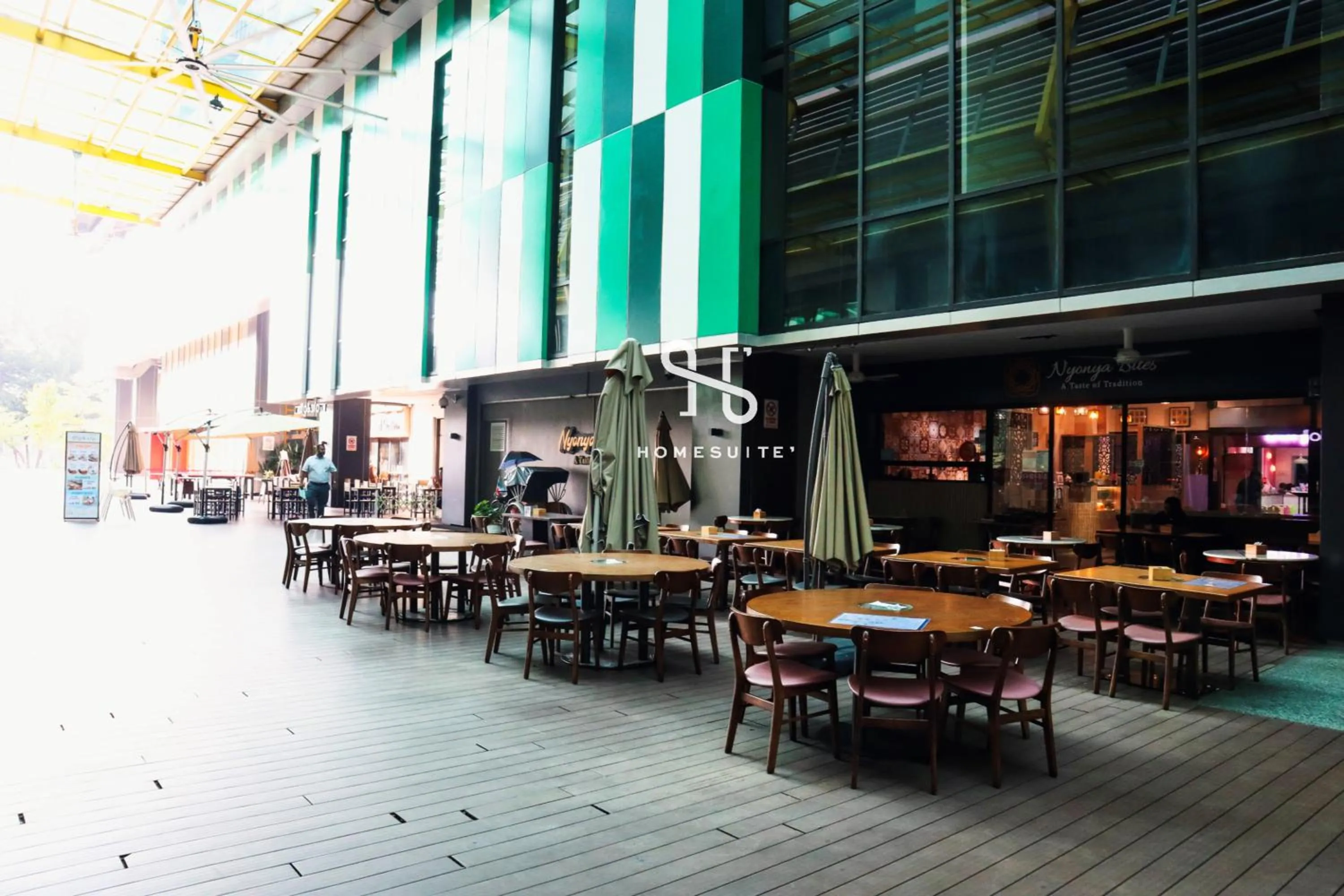 Neighbourhood in Homi Oasis at KK Times Square 和逸绿洲