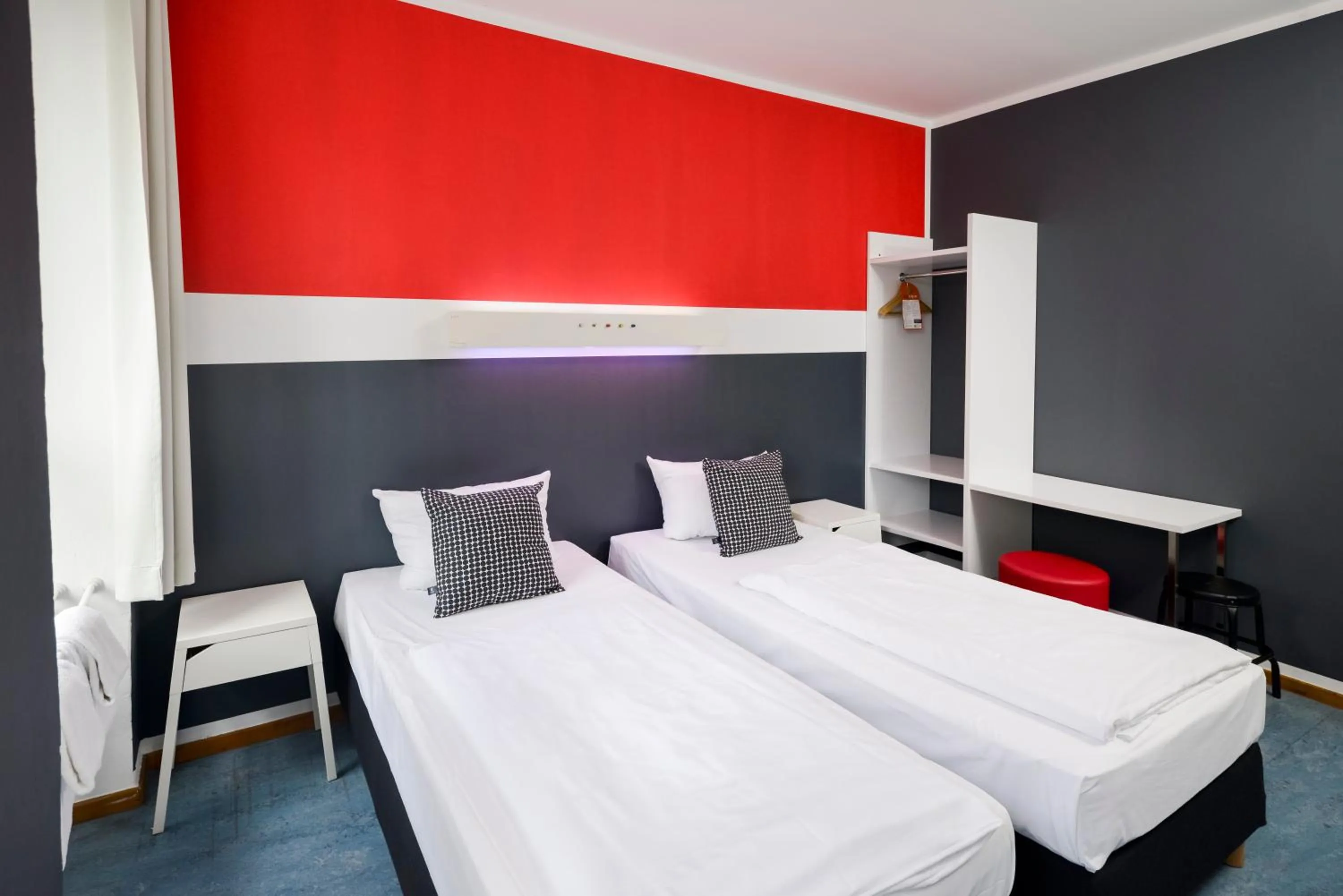 Bedroom, Bed in Old Town Hostel