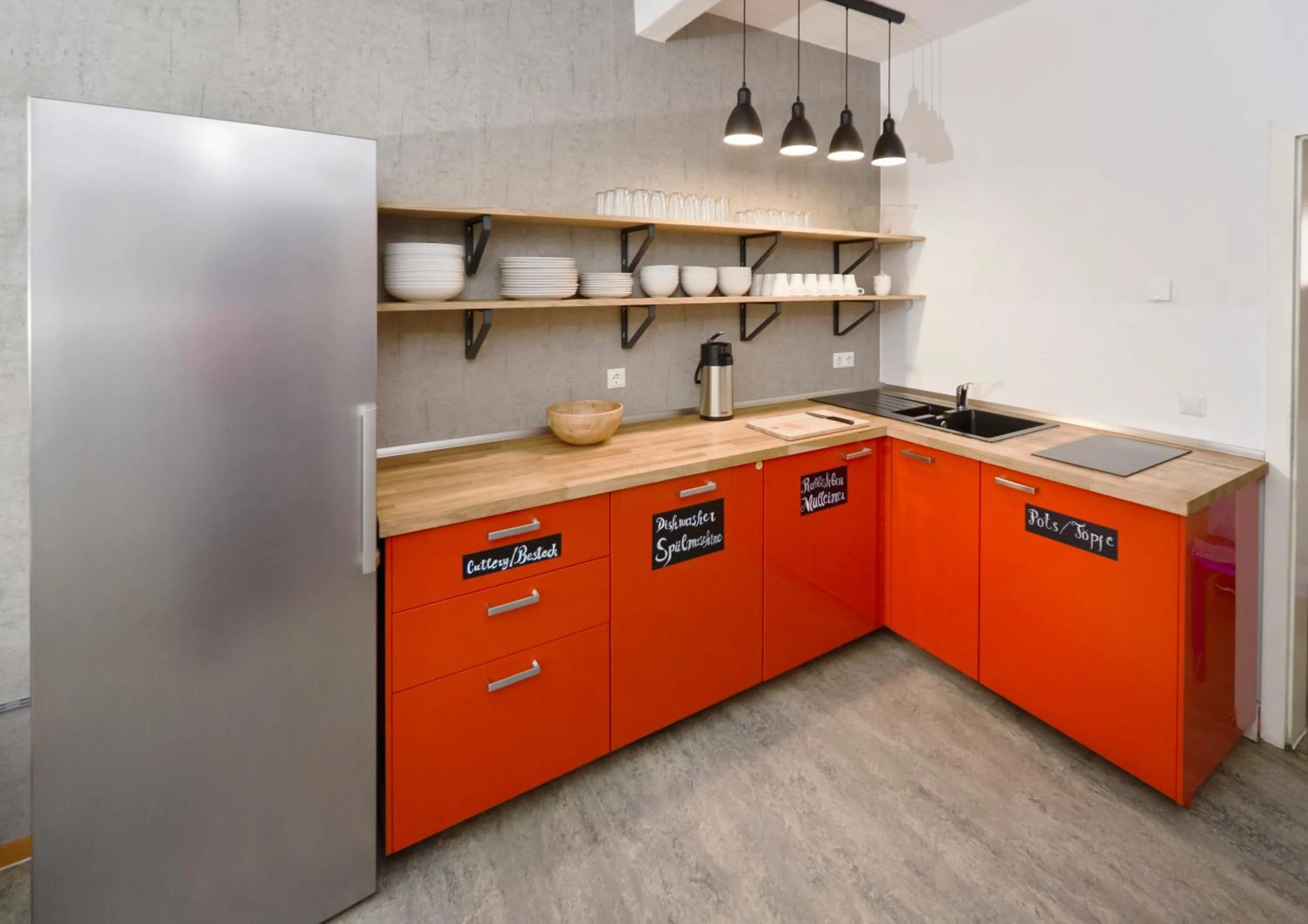 Communal kitchen in Old Town Hostel