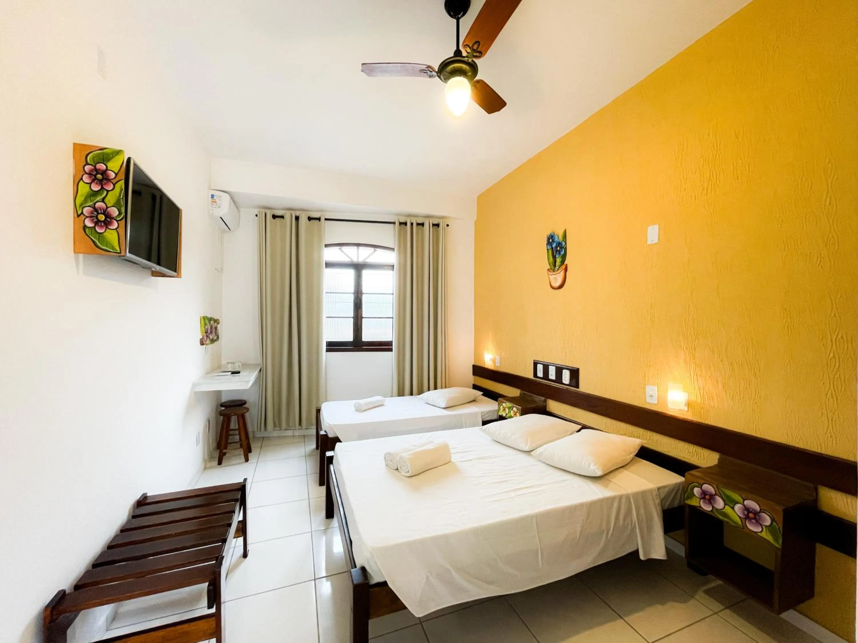 Photo of the whole room, Bed in Hotel Parque Atlântico