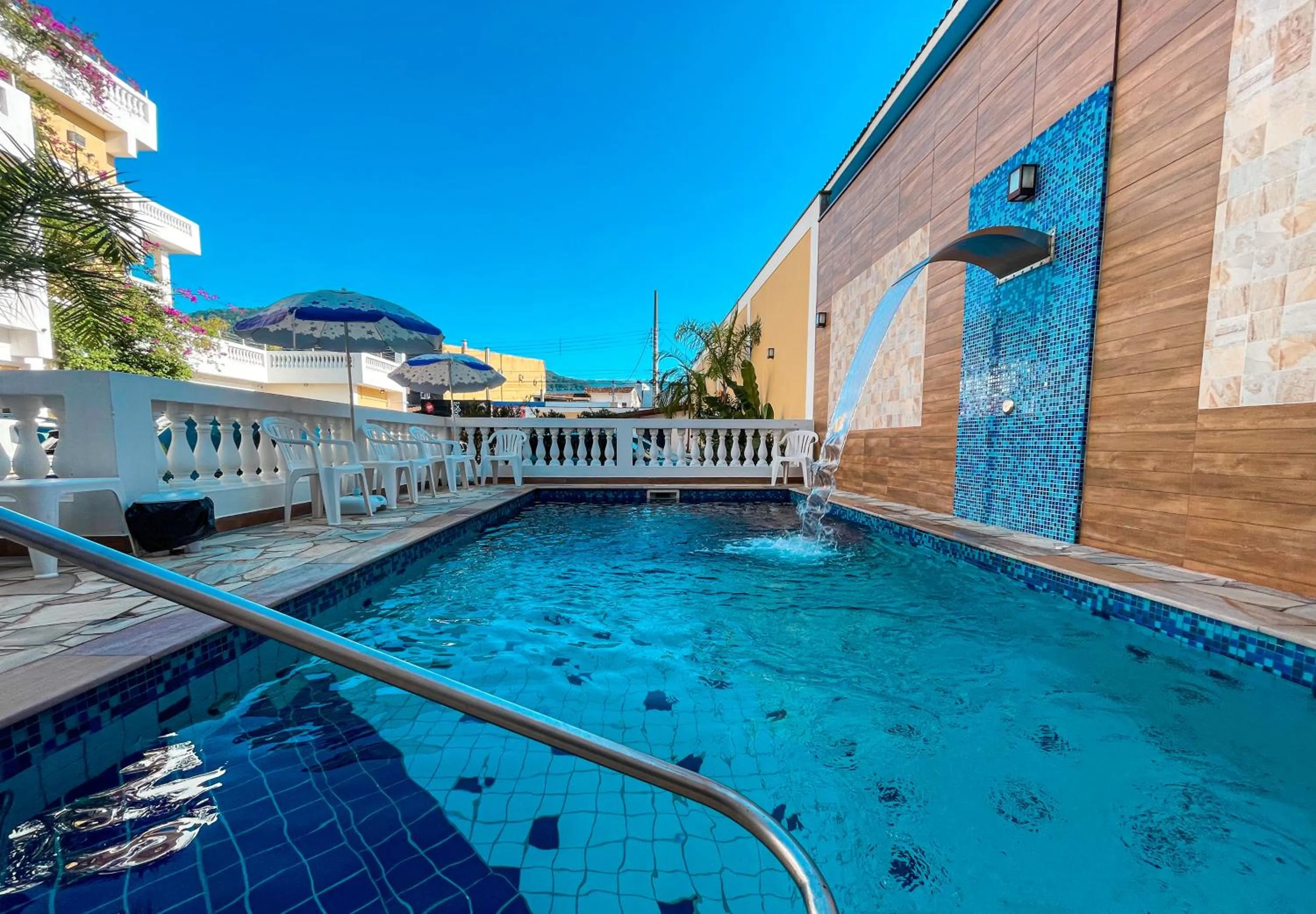 Pool view in Hotel Parque Atlântico