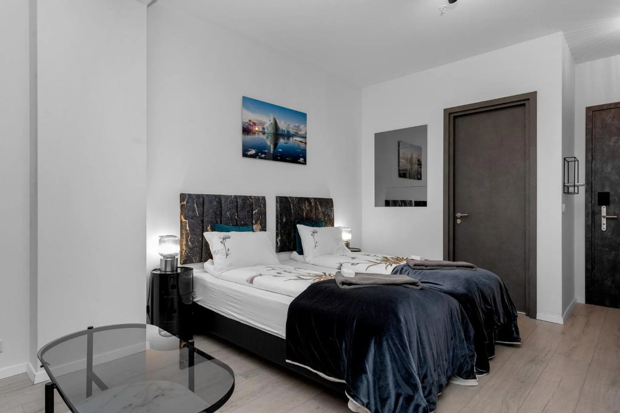 Bedroom, Bed in City Center Hotel