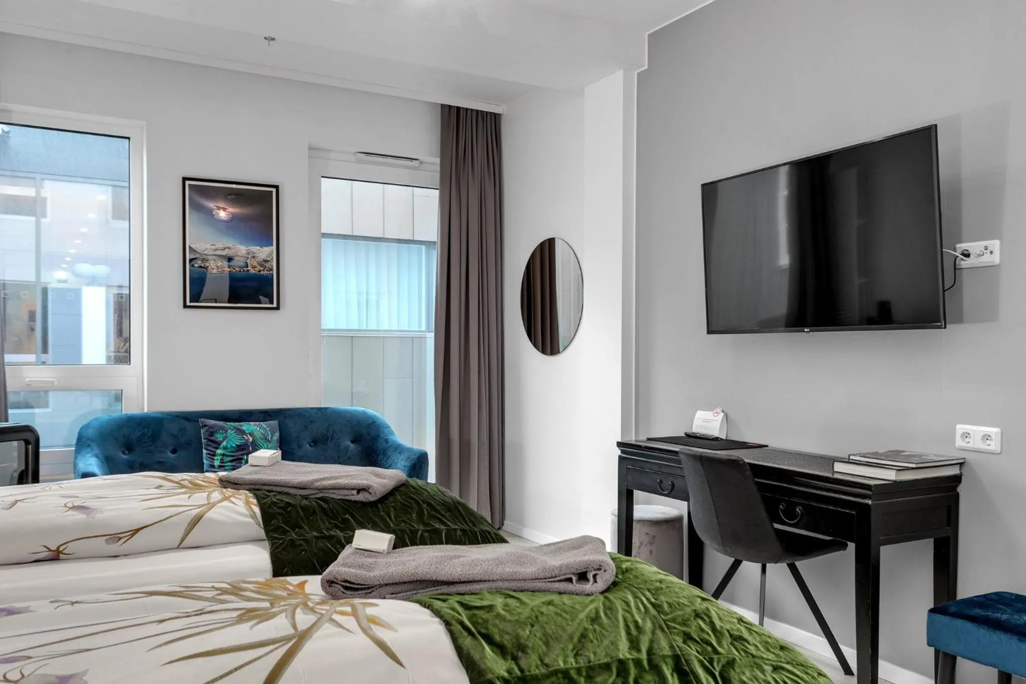 Bedroom, Bed in City Center Hotel